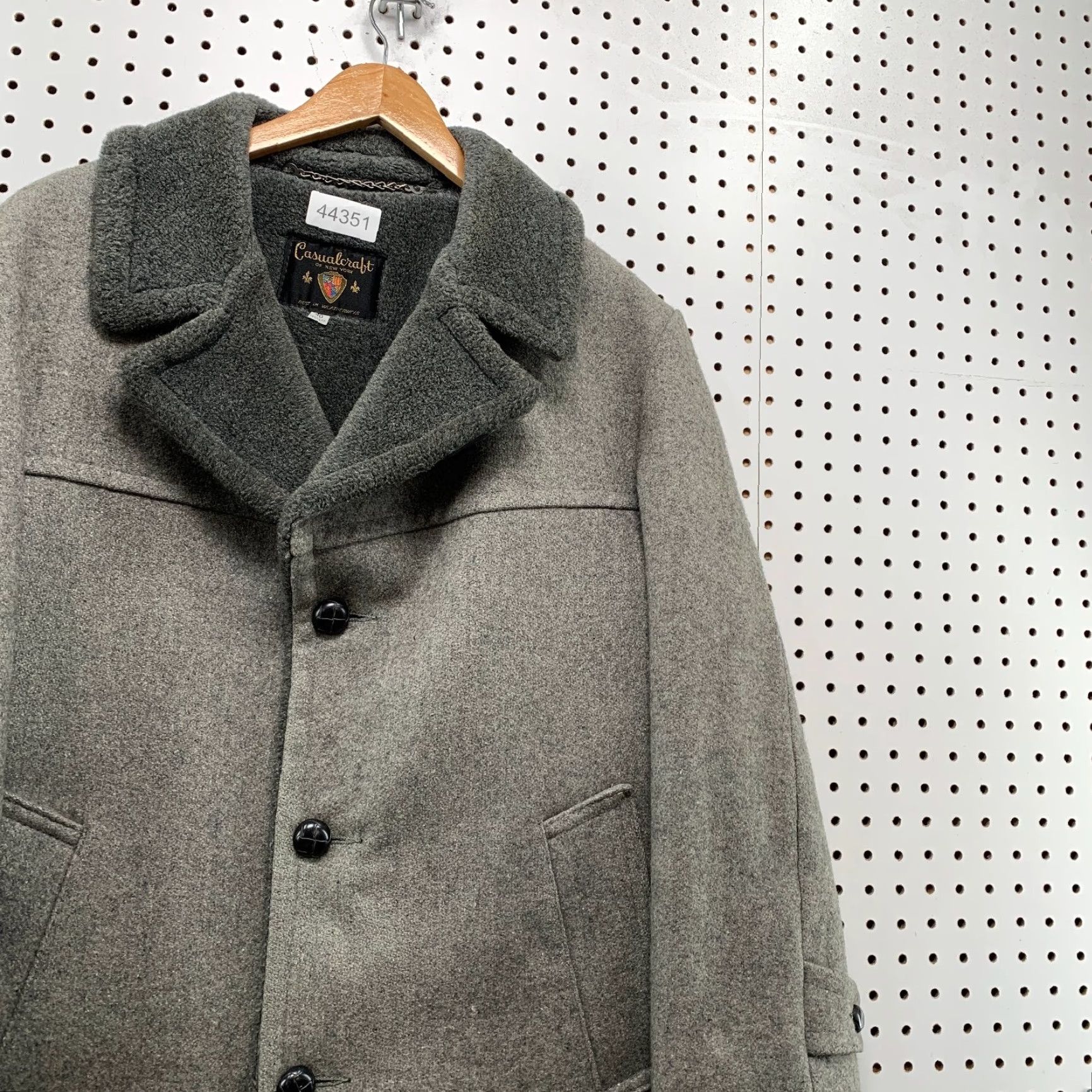 Vintage VINTAGE Casualcraft Wool Button Overcoat Mens Size 40 Gray Winter Heavyweight Coat USA Wool Tweed Long Coat Men 40 Mens Size US XXS / EU 40 - 2 Thumbnail