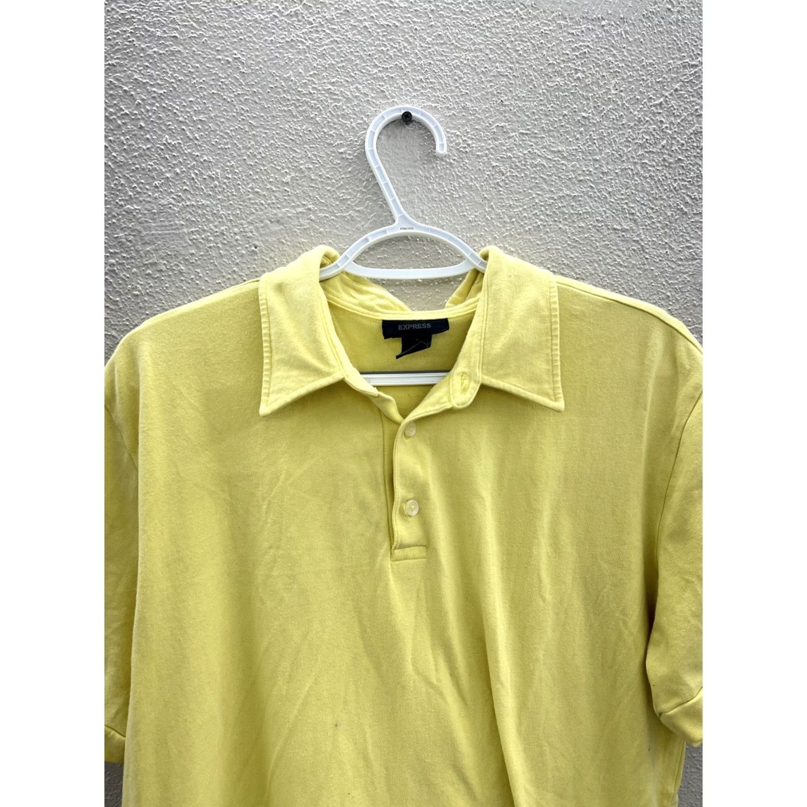 Express VINTAGE? No. Mens Express Shirt Size Large Solid Yellow Short Sleeve Polo Size US L / EU 52-54 / 3 - 2 Thumbnail