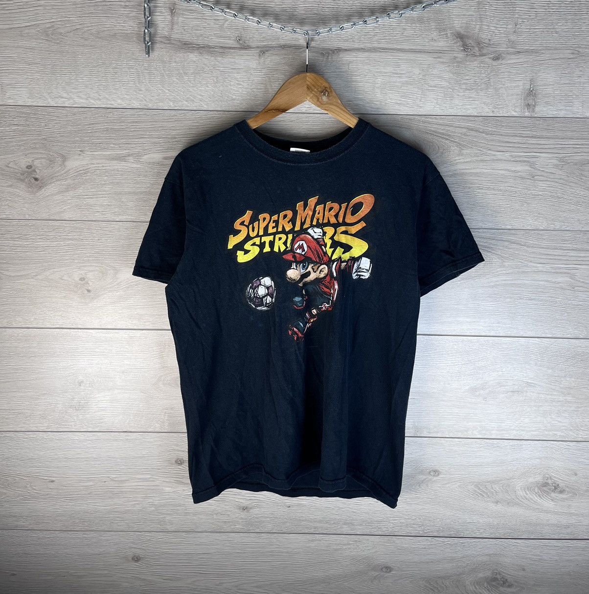 Gildan Vintage men's merch T-shirt Super Mario Stars 2007s size M Size US M / EU 48-50 / 2 - 1 Thumbnail