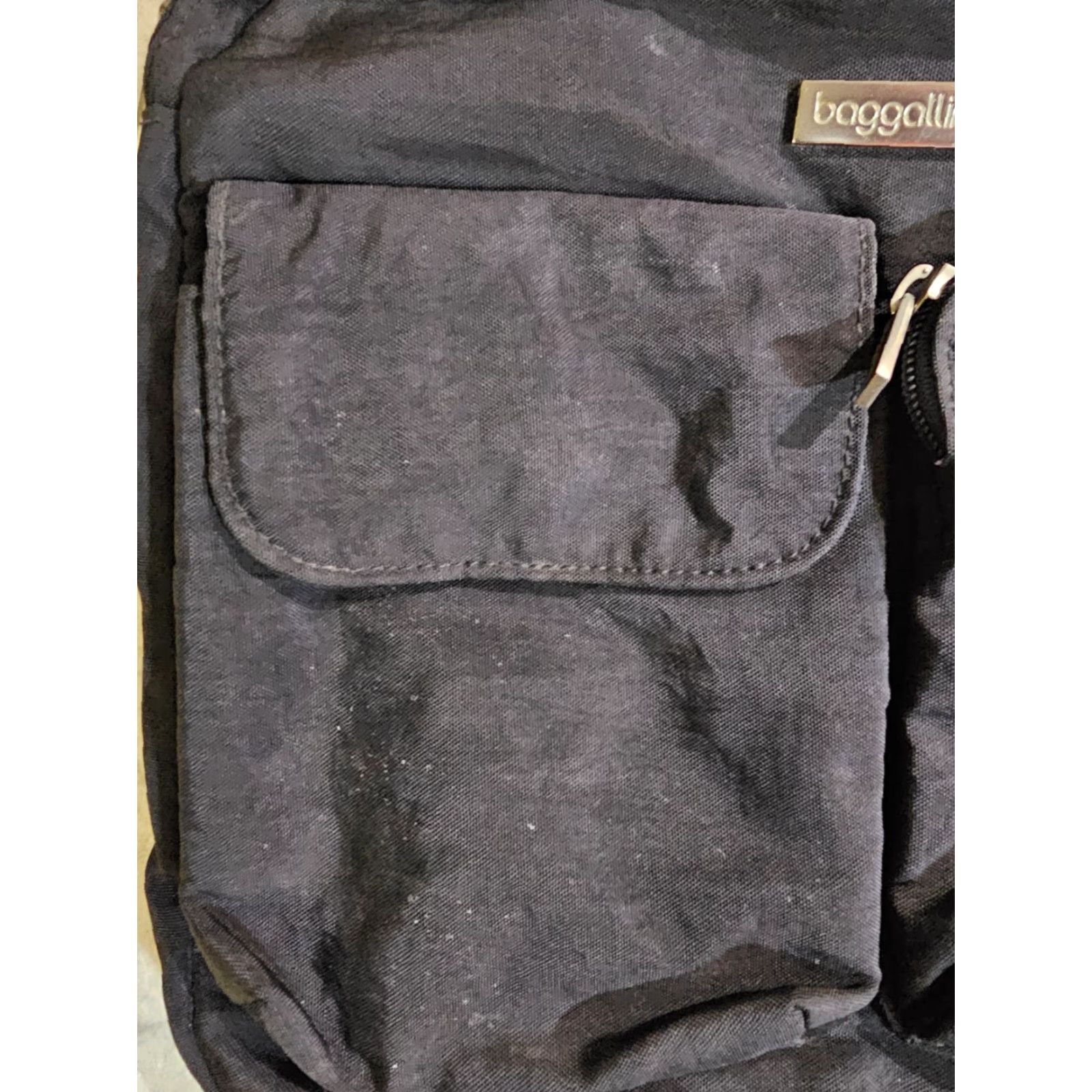 Vintage Baggallini Everyplace Crossbody Bag Purse Black Nylon Tan Lining Medium Women Crossbody Bag Size ONE SIZE - 6 Thumbnail