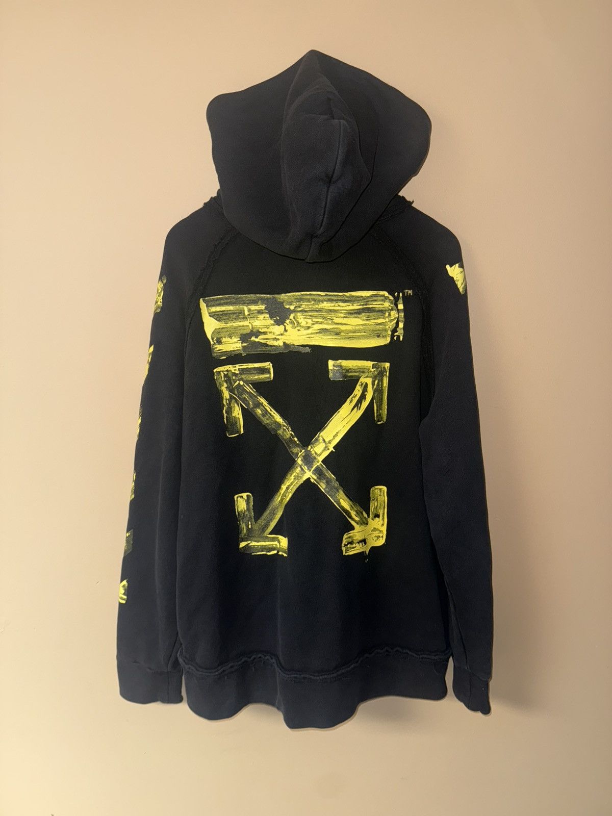 Off-White Size S - Off-White Acrylic Arrows Oversized Hoodie - Black Size US S / EU 44-46 / 1 - 5 Thumbnail