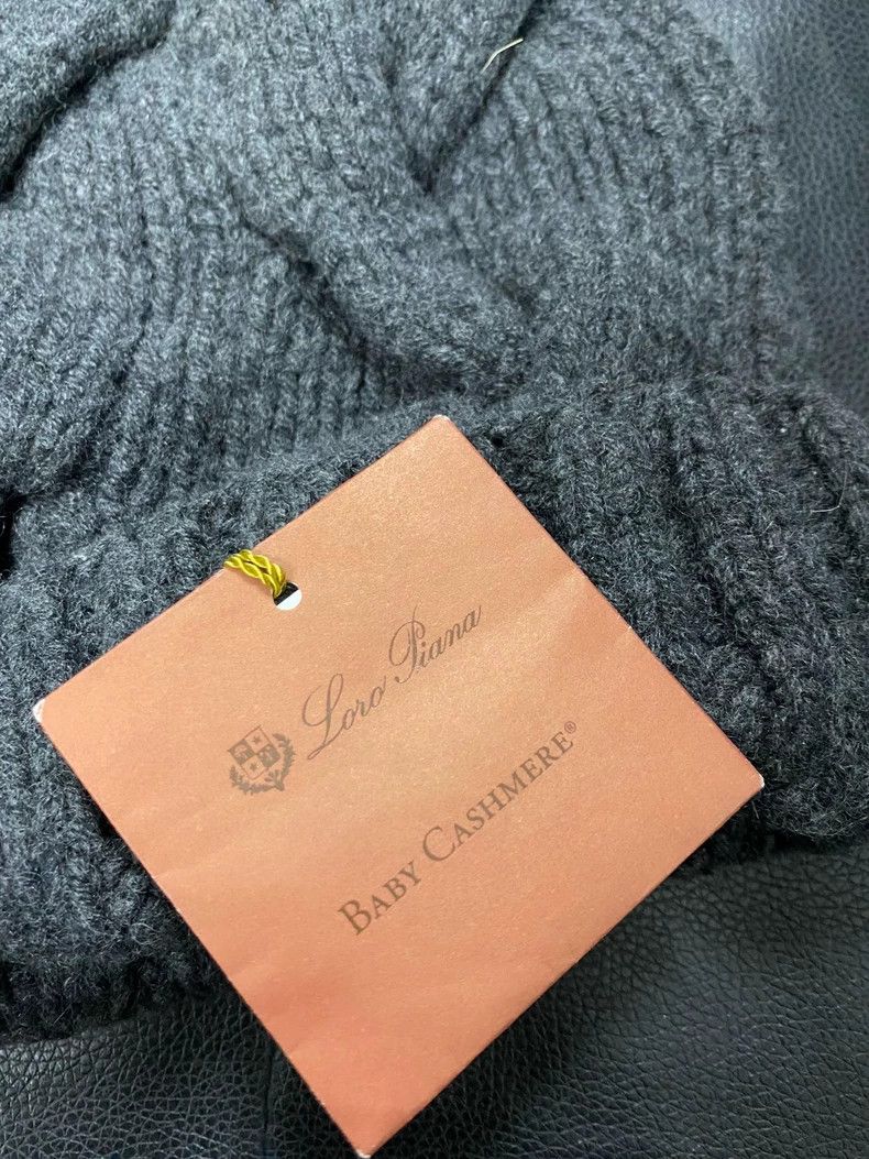Loro Piana LORO PIANA Fur ball cashmere knitted hat Size ONE SIZE - 3 Thumbnail