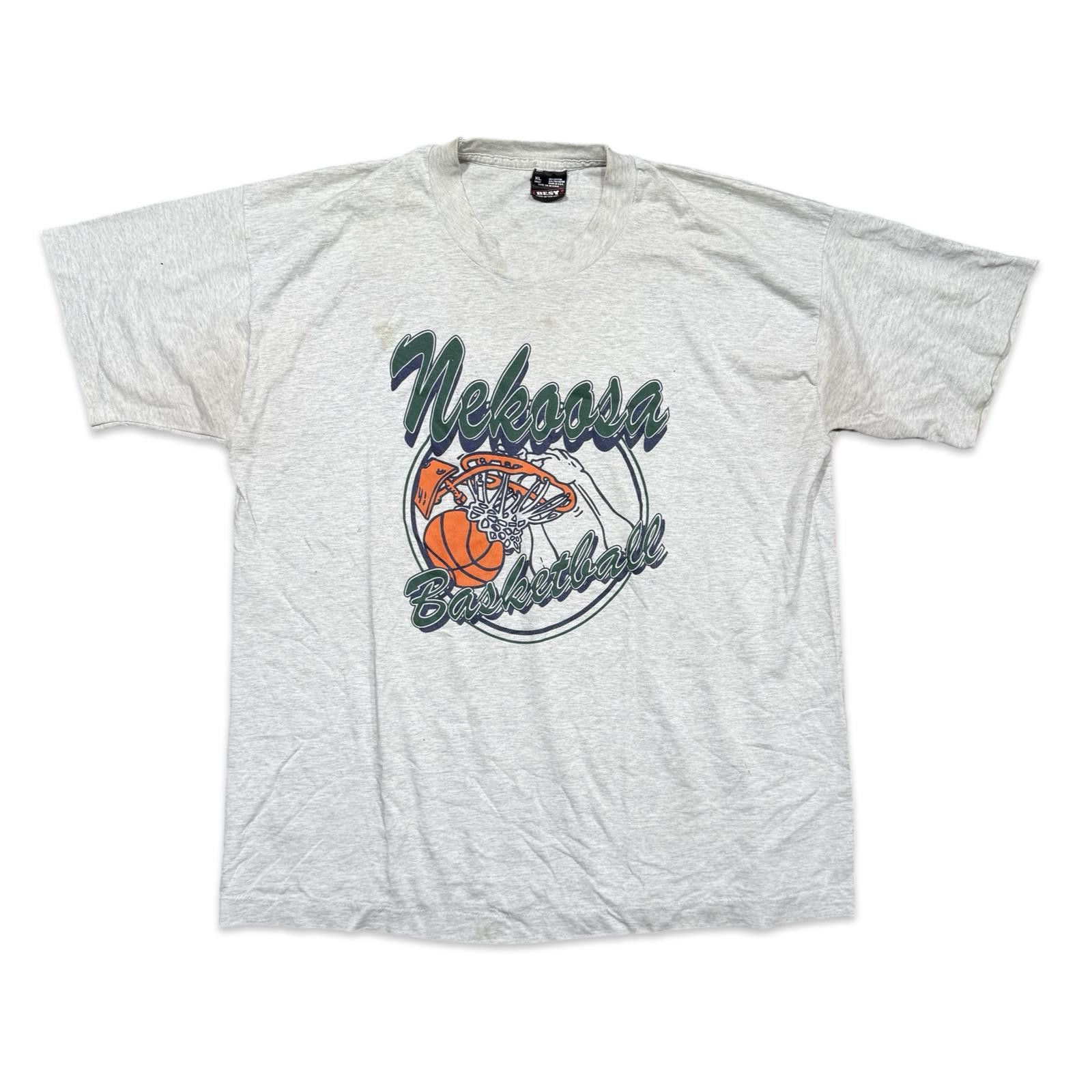 Designer Nekoosa Basketball Vintage Graphic T-Shirt Size US XL / EU 56 / 4 - 1 Thumbnail