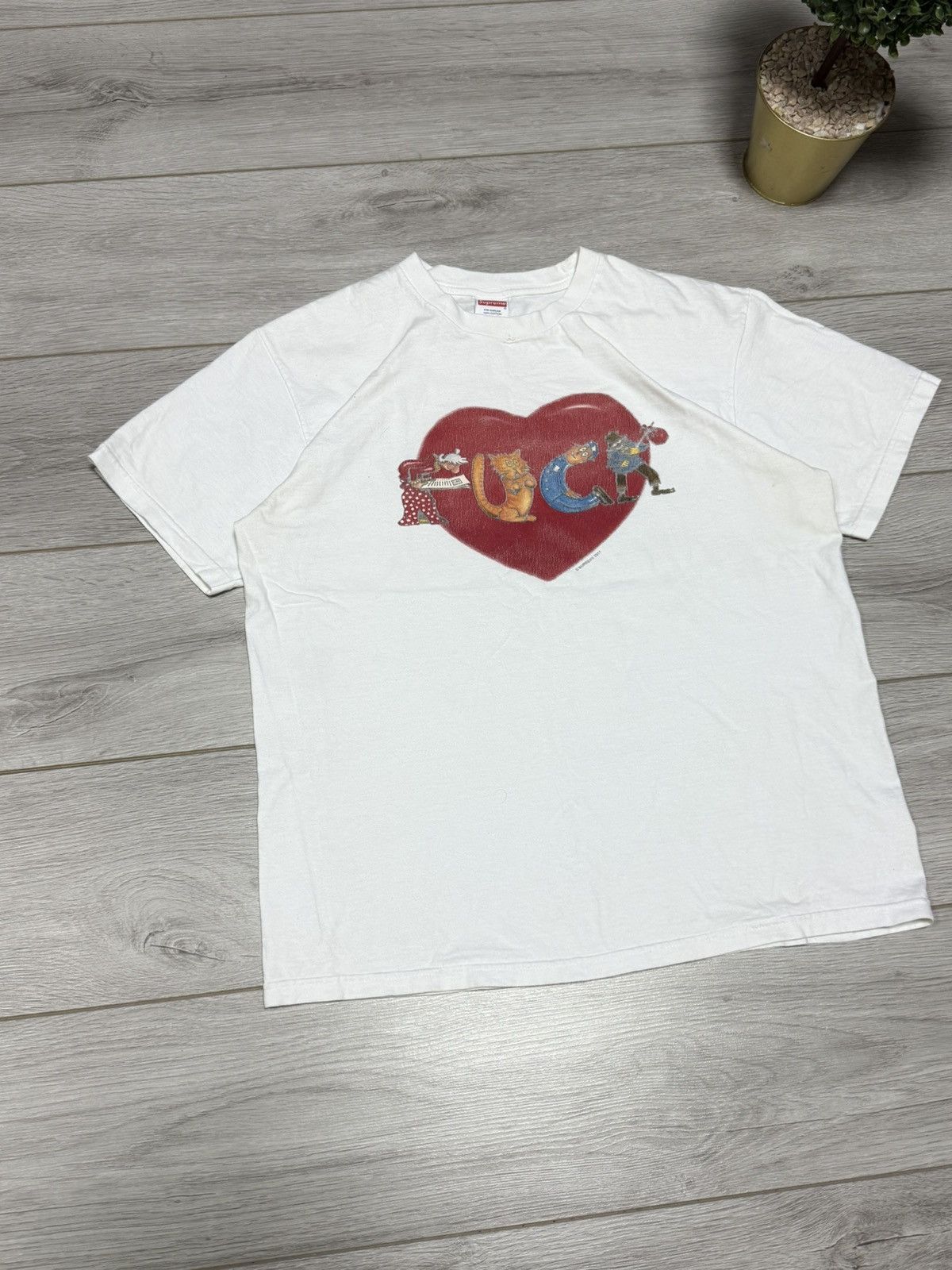Supreme Rare Supreme Fuck Love Y2K Japanese Heart Tee Shirt Size US L / EU 52-54 / 3 - 2 Thumbnail