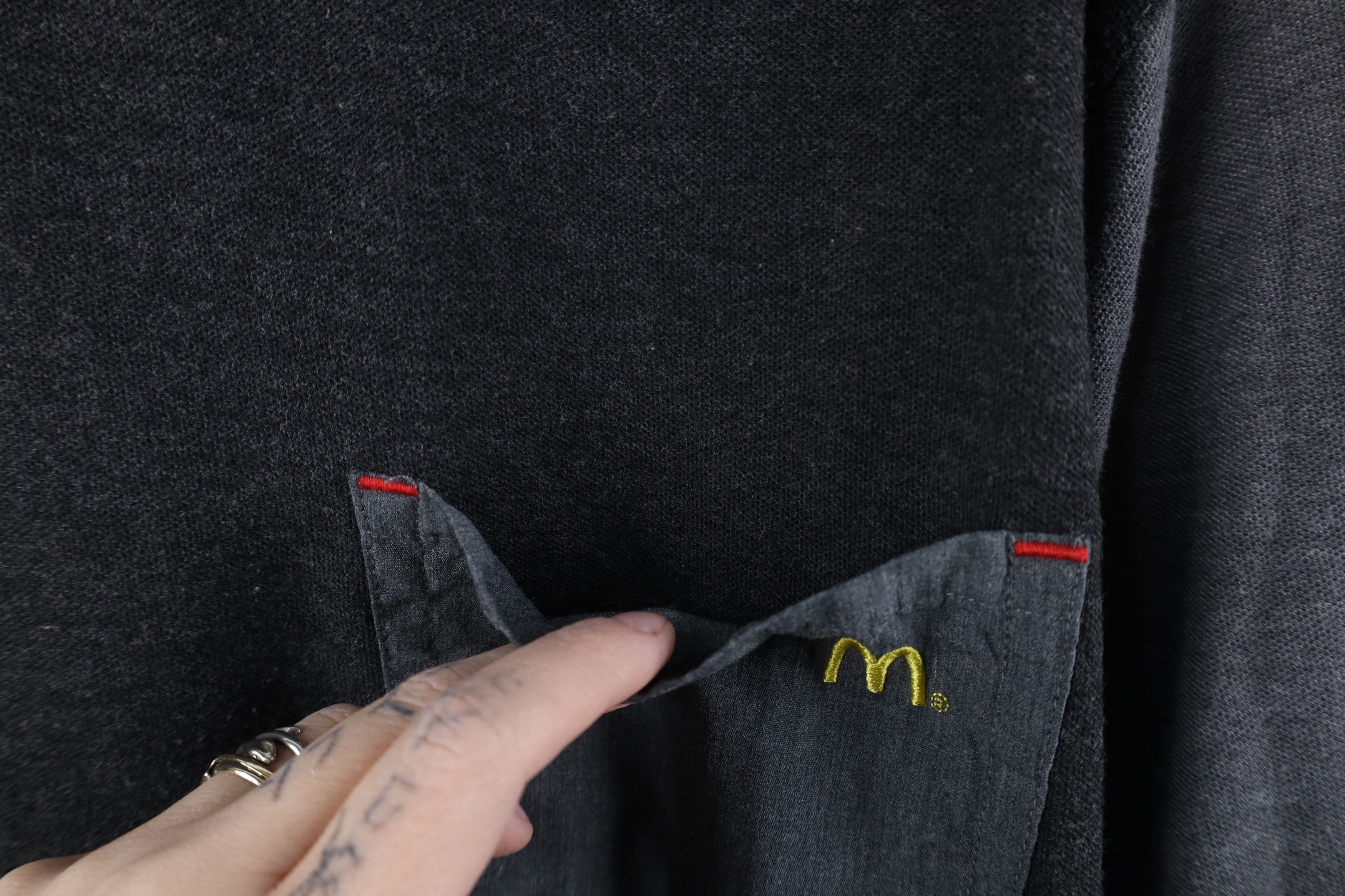 Vintage Vintage Y2K McDonald's Fast Food Block Employee T-Shirt Gray Size US M / EU 48-50 / 2 - 5 Thumbnail