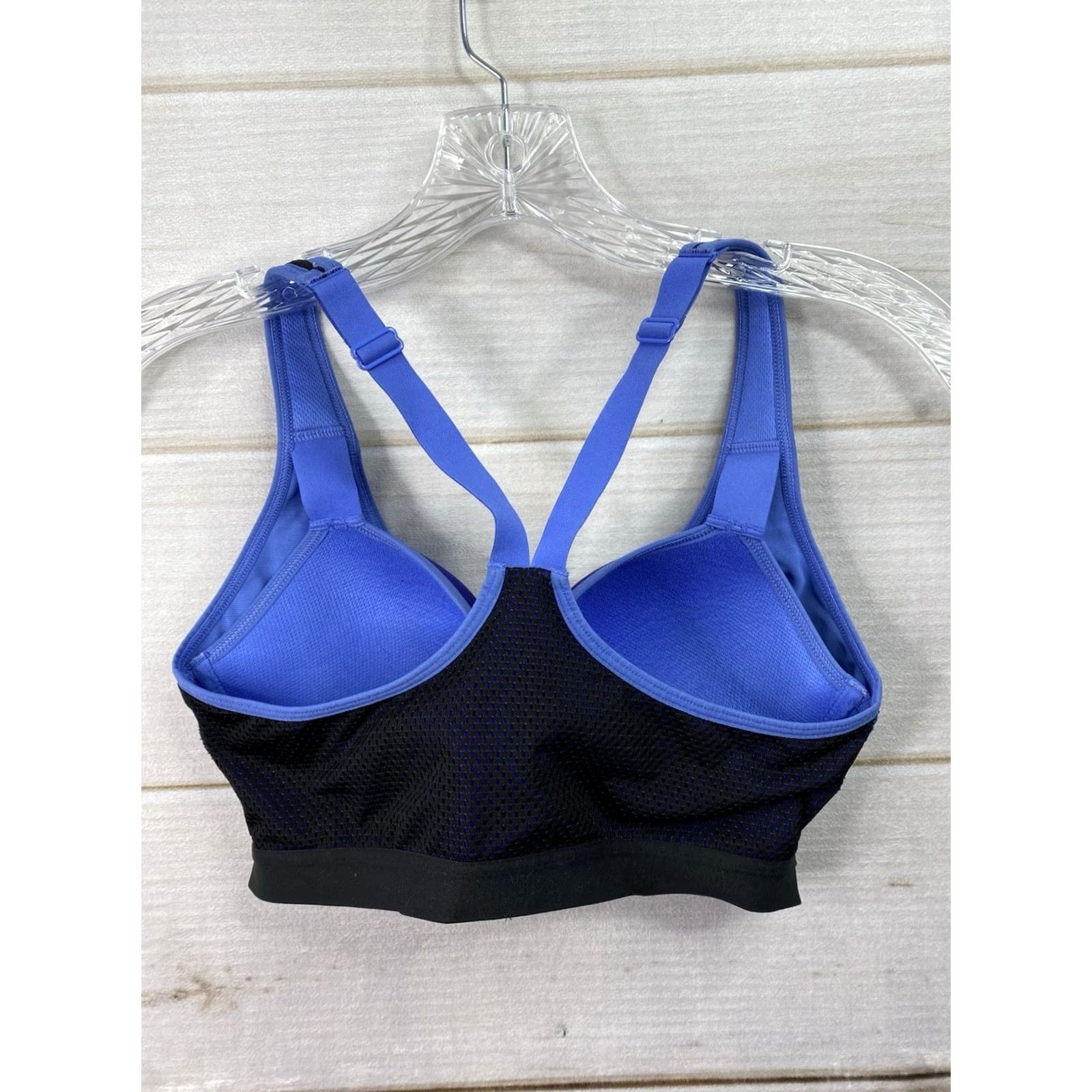 Victoria's Secret Victoria's Secret VSX Sports Bra 34D Blue Black Zip Front T Back Lined Support Peded Racerback Padded Underwire High Size ONE SIZE - 3 Thumbnail