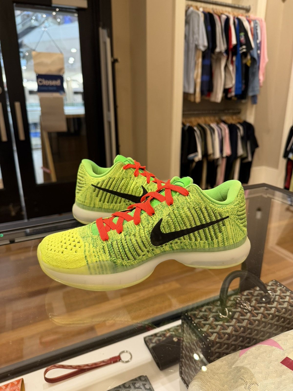 Nike Nike ID. Kobe 10 Elite ‘Grinch’ Size US 8 / EU 41 - 4 Thumbnail