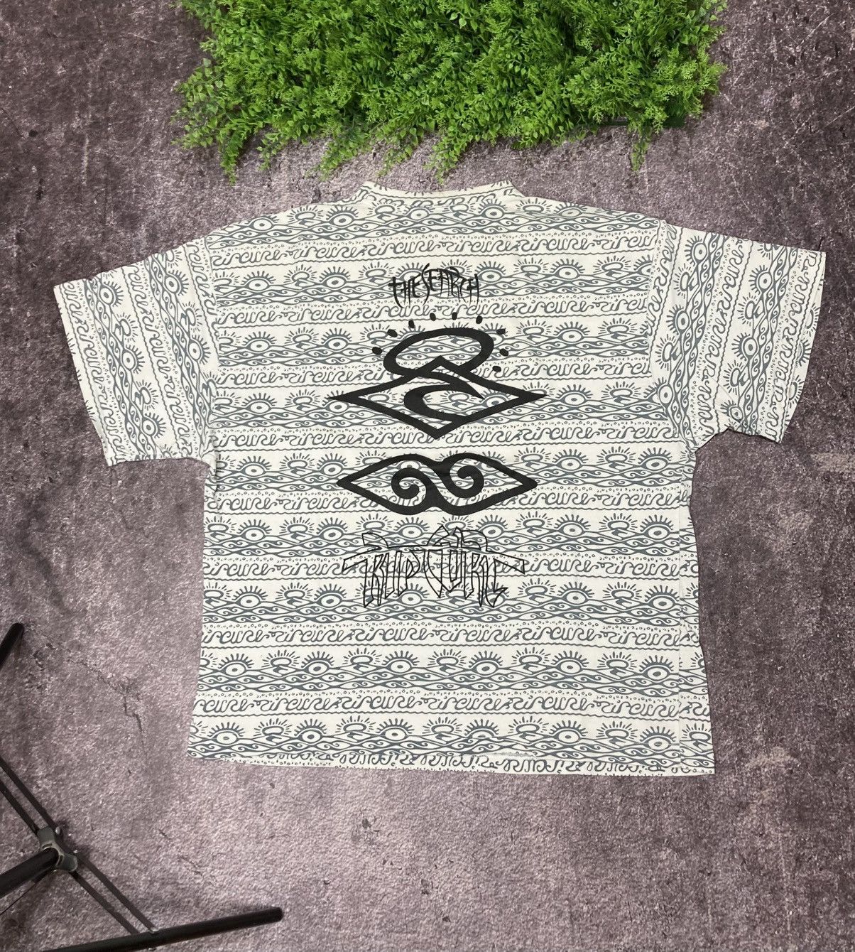 Rip Curl 90’s Rip Curl Surfboards Surf Style Monogram Tee T-SHIRT Size US XL / EU 56 / 4 - 1 Thumbnail