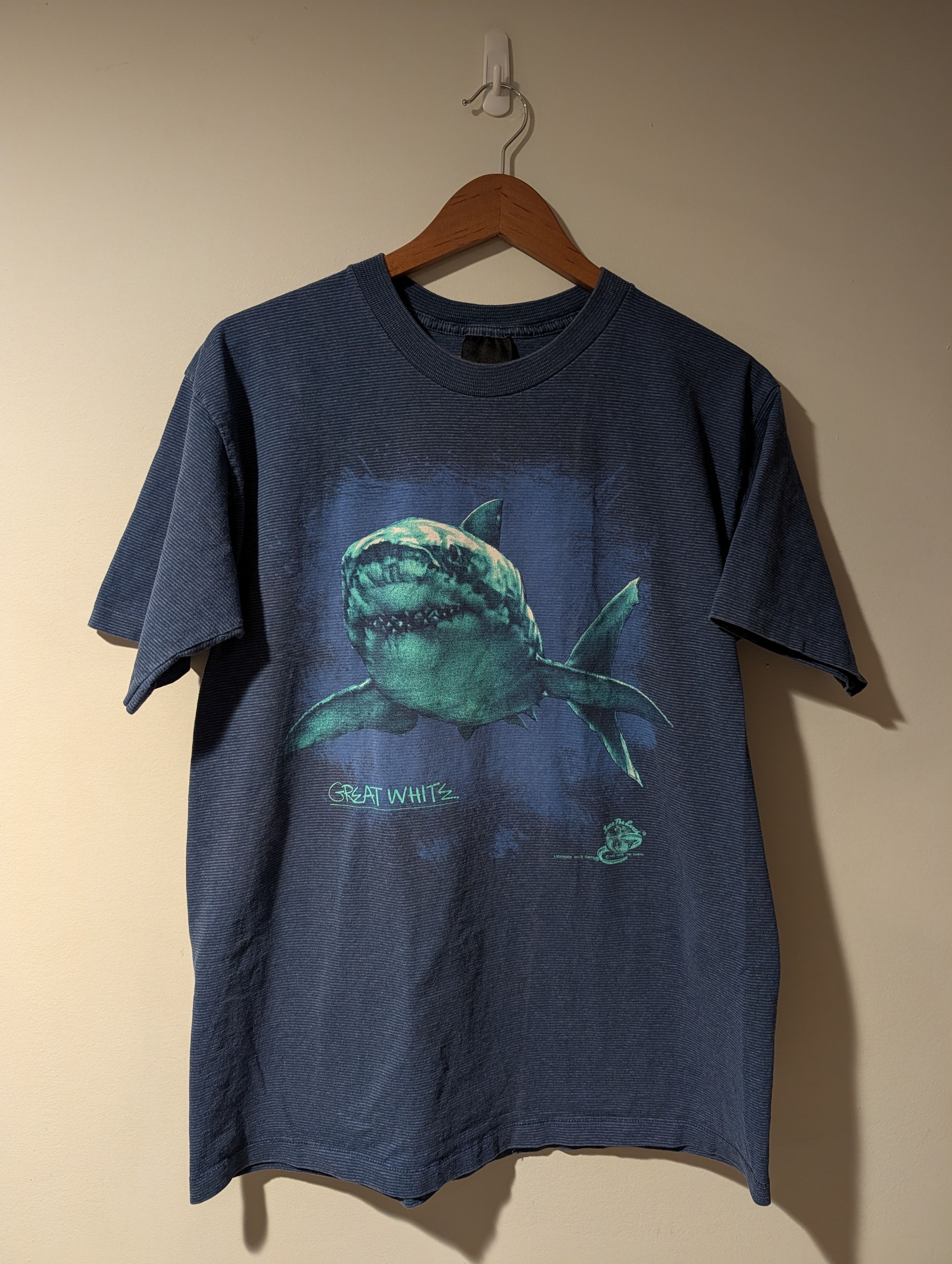 Vintage Vtg 1986 Great White Shark Save The Earth Graphic T-Shirt Size US L / EU 52-54 / 3 - 1 Thumbnail
