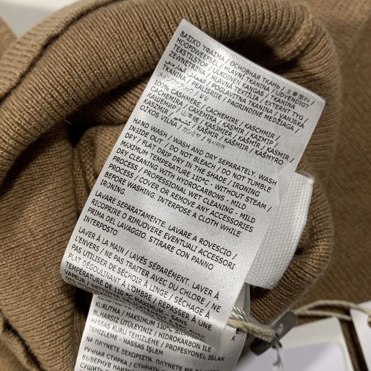 Maison Margiela Maison Margiela Cashmere Turtleneck Sweater New With Tags Size US L / EU 52-54 / 3 - 13 Thumbnail