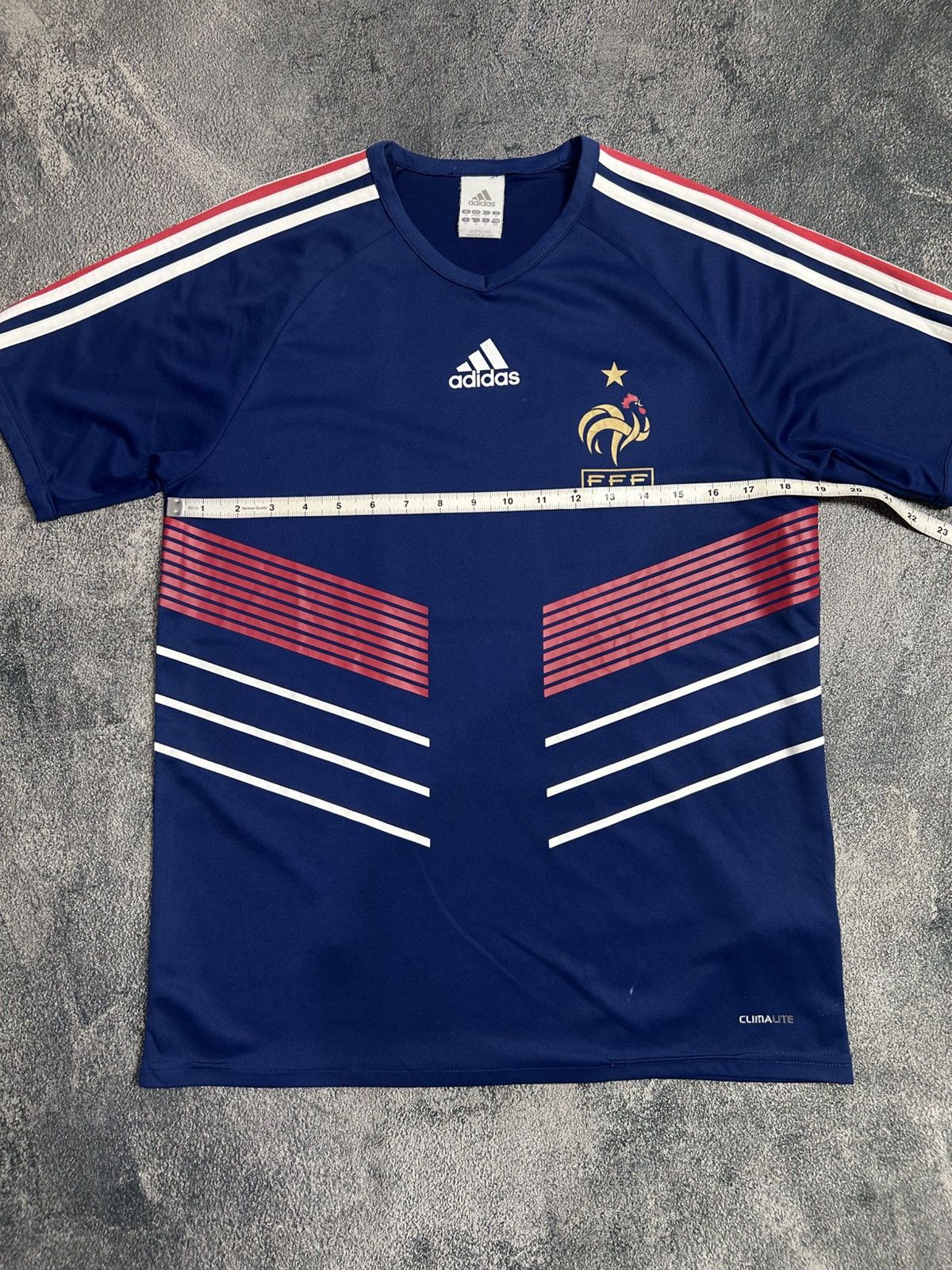 Adidas Vintage adidas France 2009-2010 Home Soccer Size US M / EU 48-50 / 2 - 7 Thumbnail