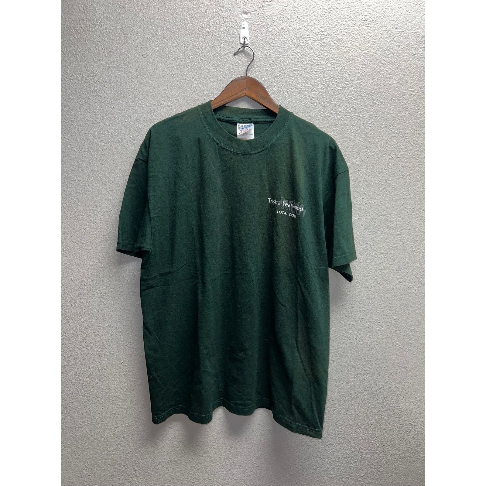 Gildan Vintage Trisha Yearwood Shirt Inside Out Local Crew Tee XL Size US XL / EU 56 / 4 - 1 Thumbnail