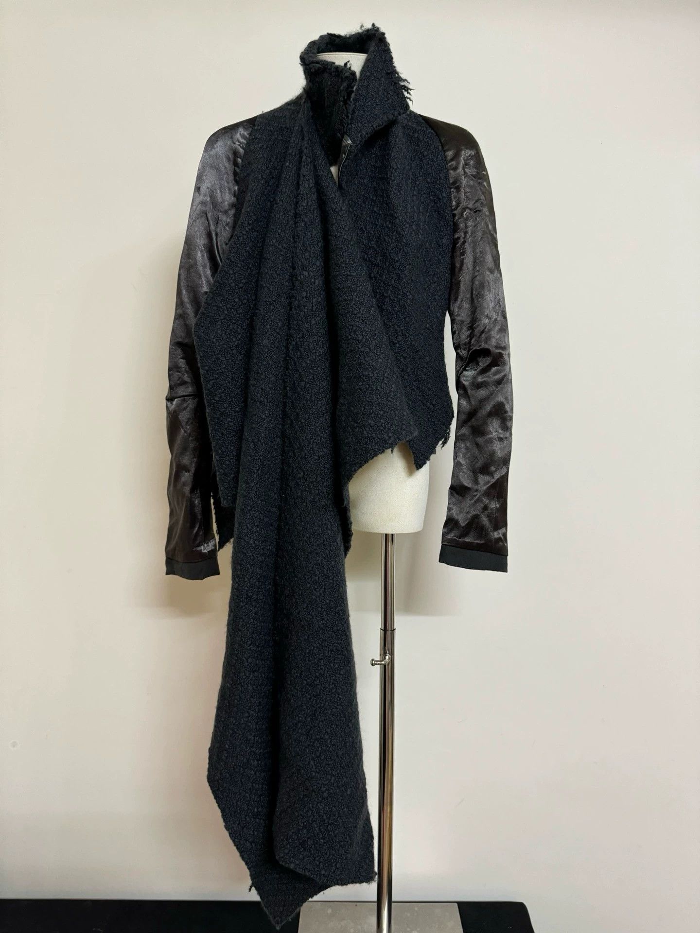 Haider Ackermann HaiderAckermann SilkWool Jacket Non-Removable Scarf Size XS / US 0-2 / IT 36-38 - 1 Thumbnail