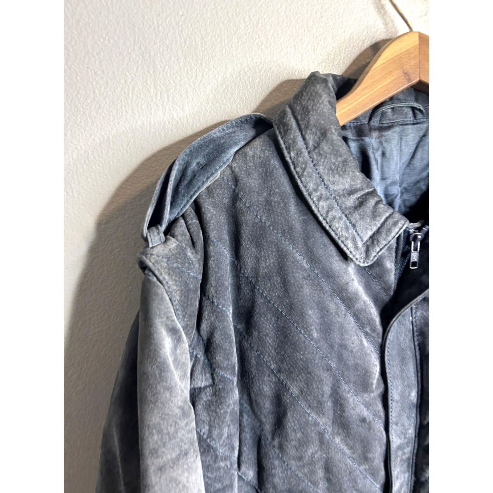 Vintage Wilsons Suede Leather Jacket Mens 46 Blue Quilted Bomber Epaulet Zip Lined Size US S / EU 44-46 / 1 - 2 Thumbnail