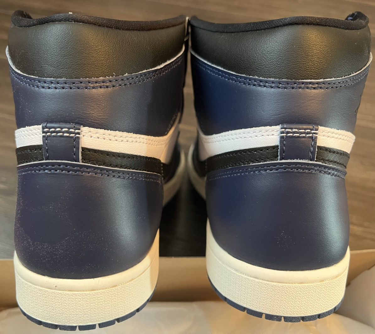 Nike Nike Air Jordan 1 Midnight Navy 10.5US Size US 10.5 / EU 43-44 - 5 Thumbnail