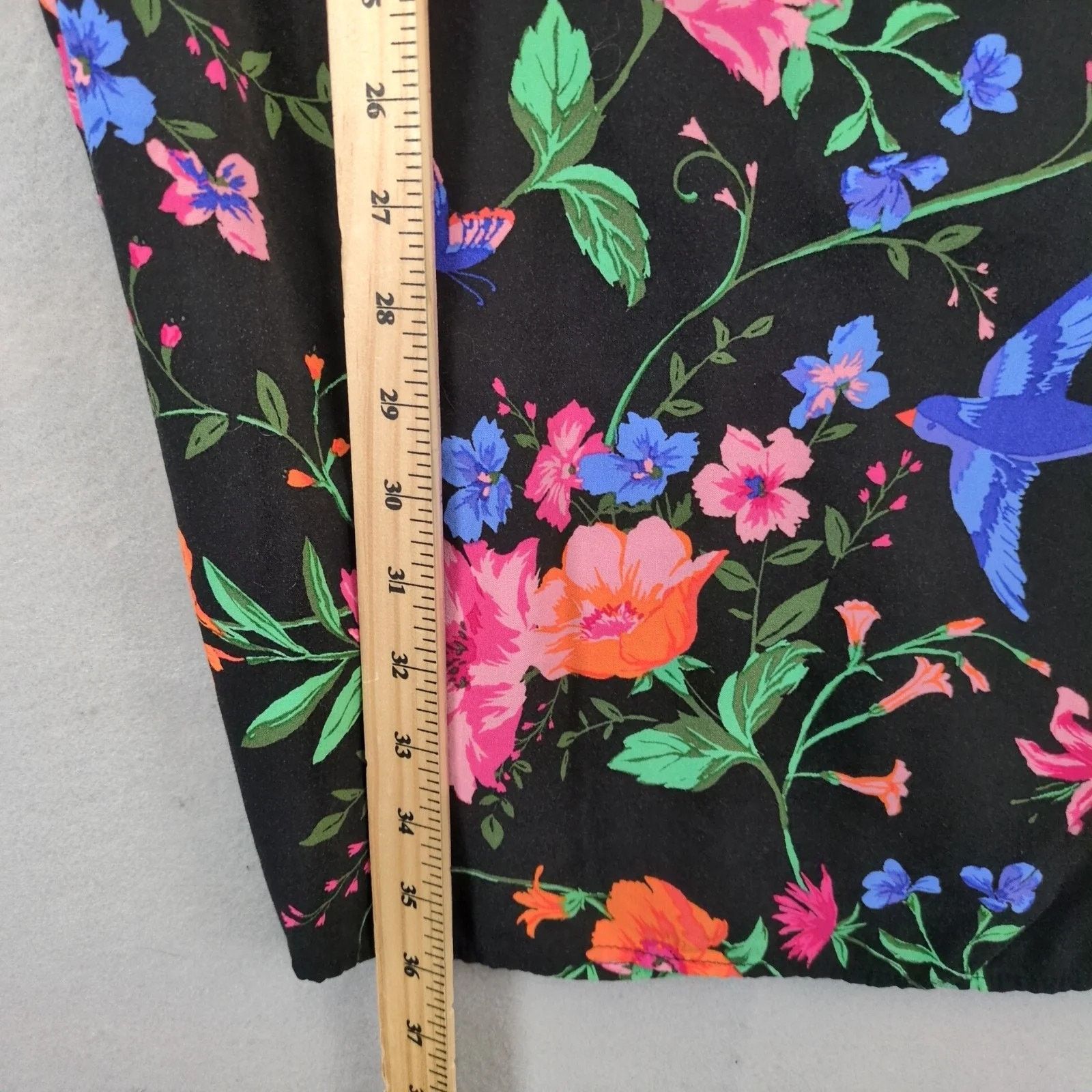 Old Navy Old Navy Black Floral Print Knee-Length Dress Sz L Flare Slv Size L / US 10 / IT 46 - 8 Thumbnail