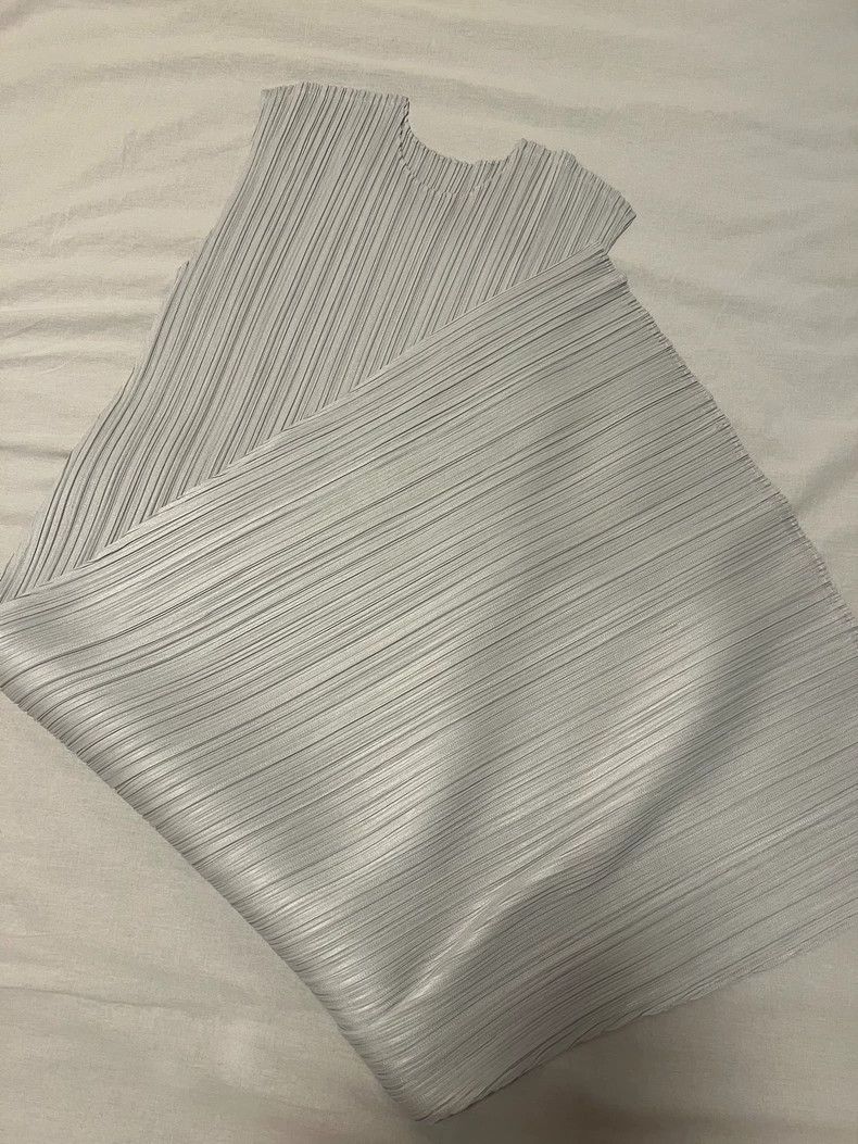 Issey Miyake Issey Miyake size:3 Beige pleated dress Size S / US 4 / IT 40 - 2 Thumbnail