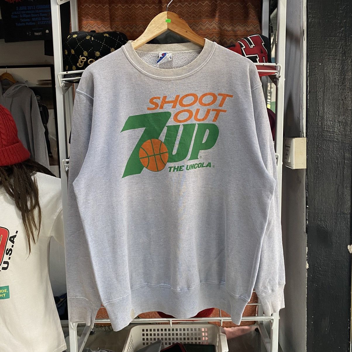 Champion vintage 1990s Champion 7-Up "Shoot Out" crewneck sweatshirt Size US L / EU 52-54 / 3 - 1 Thumbnail