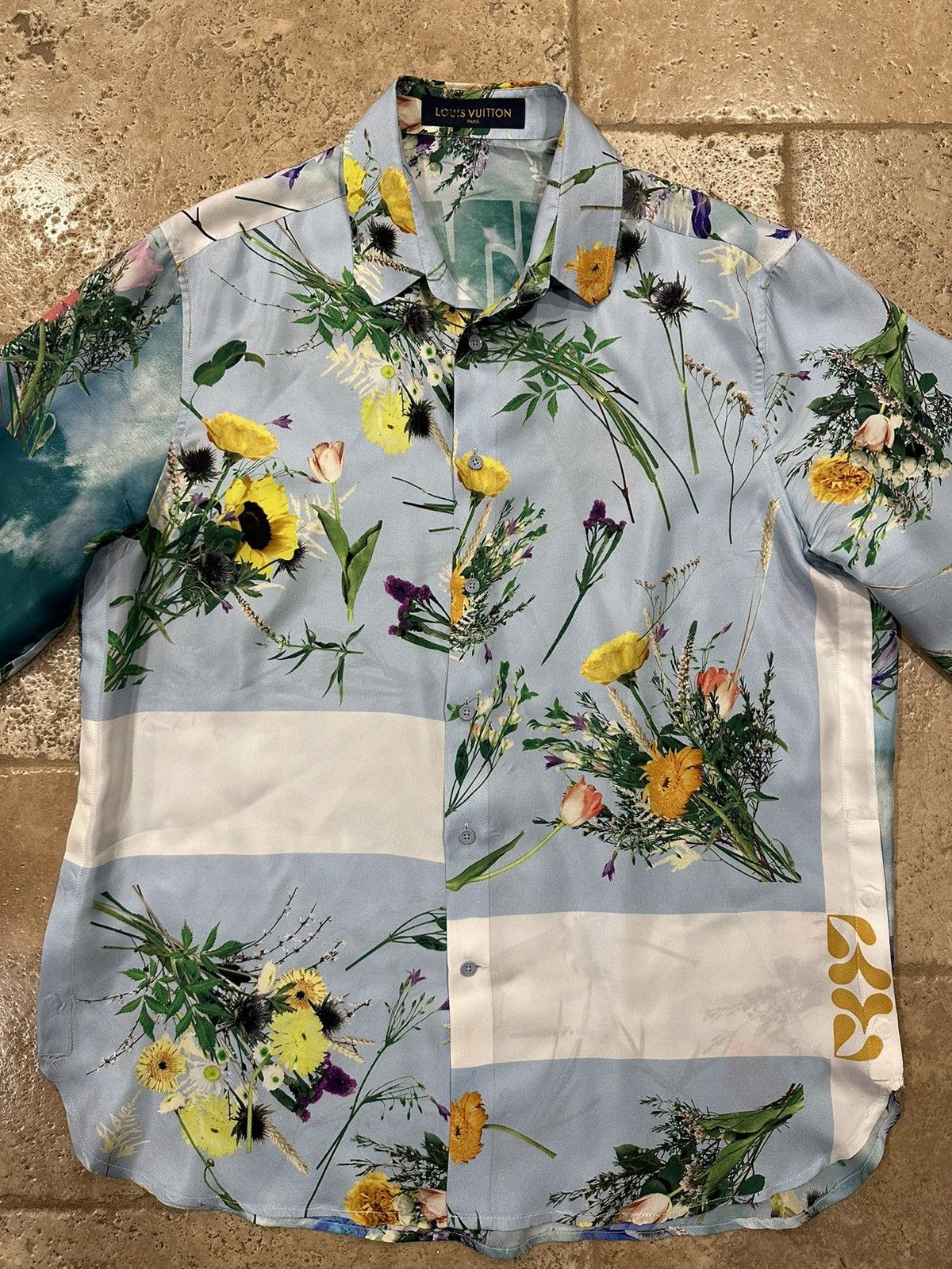 Louis Vuitton Louis Vuitton Virgil Abloh SS20 Floral Silk Button Up Shirt Size US M / EU 48-50 / 2 - 6 Thumbnail