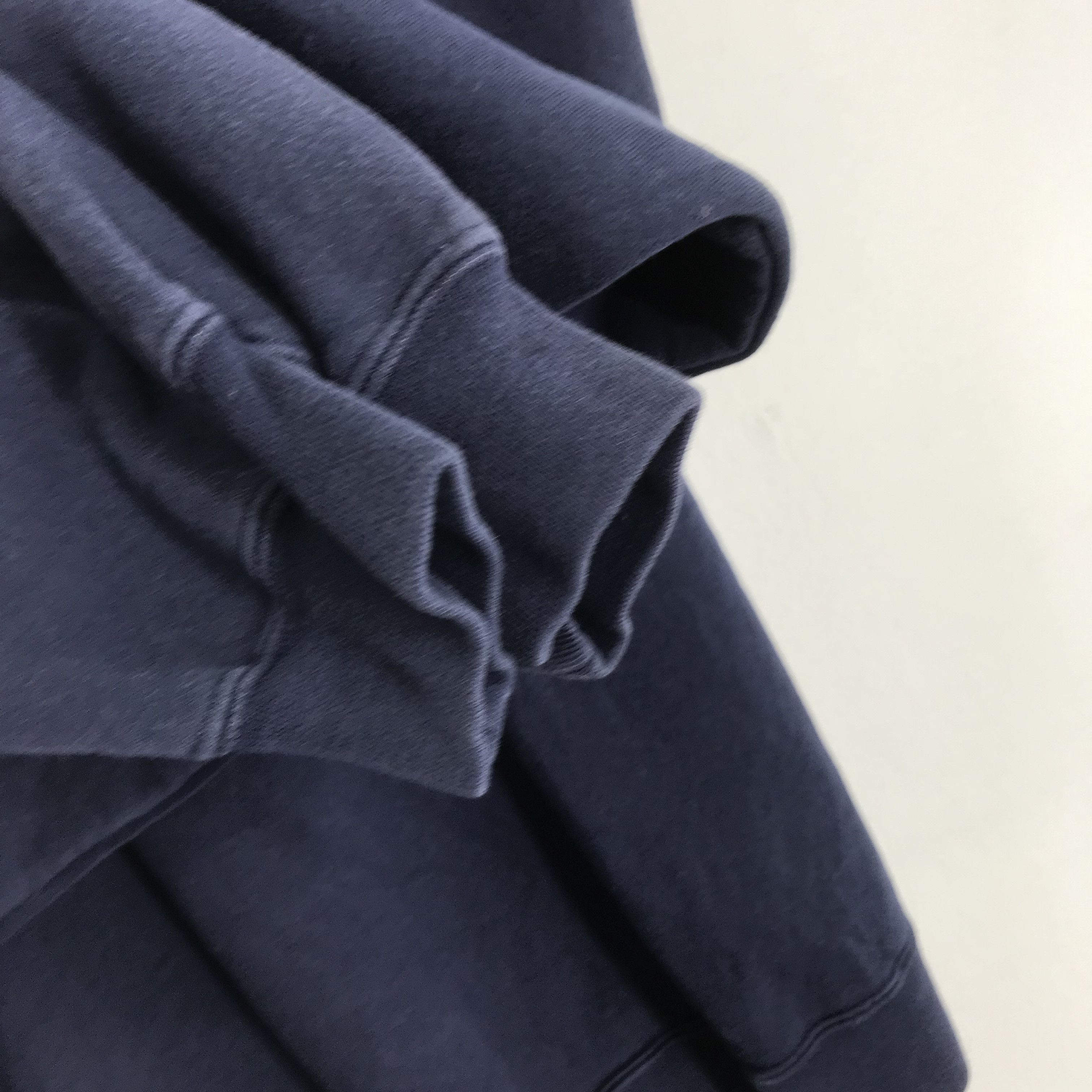 Carolina Herrera Vintage Carolina Blue Sweatshirt Xlarge - 392 Size US XL / EU 56 / 4 - 5 Thumbnail