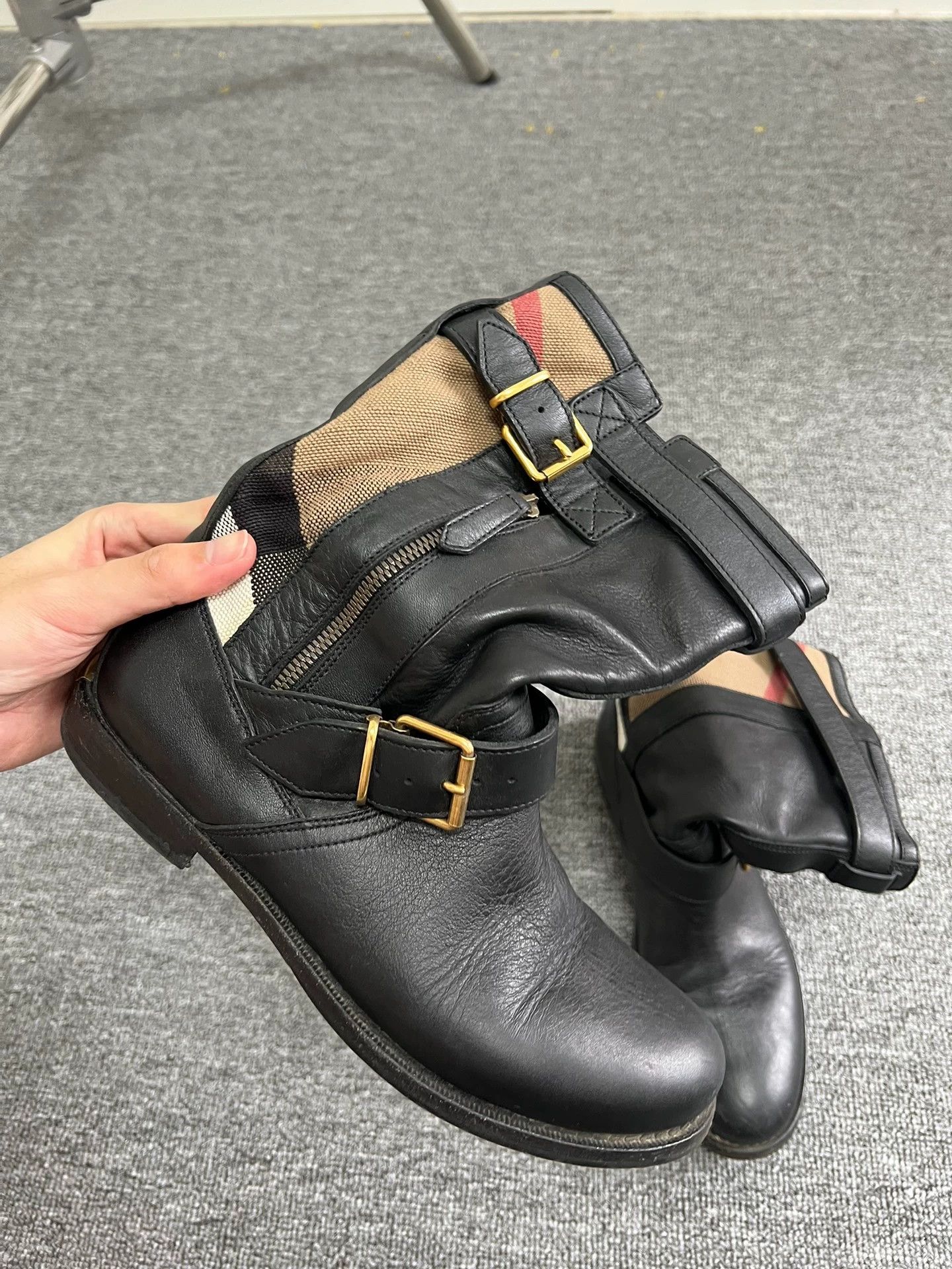 Burberry Burberry Women's Orange Buckle Leather Boots 37 Size US 6.5 / IT 36.5 - 4 Thumbnail