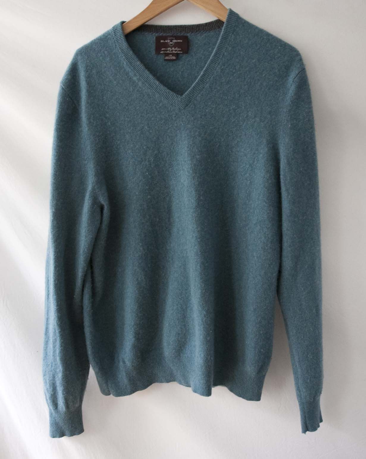 Black Brown 1826 100% cashmere blue discount sweater V neck