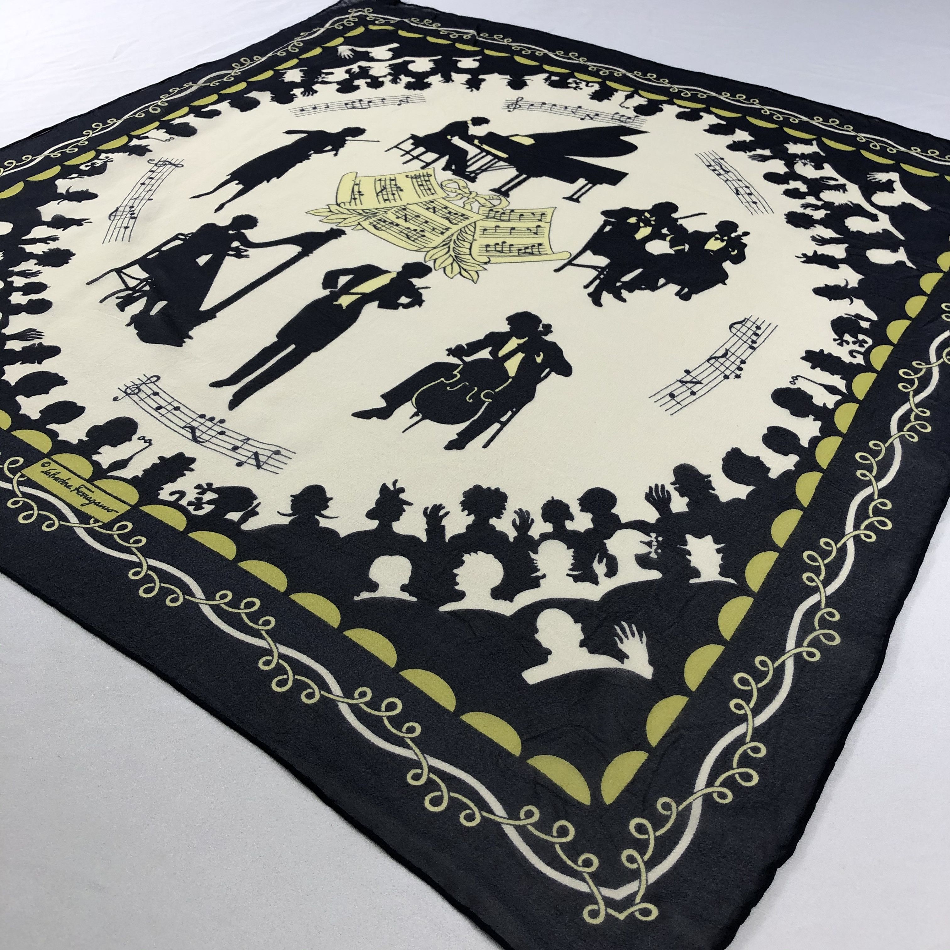 Vintage Vintage Salvatore Ferragamo Silk Scarf Size ONE SIZE - 3 Thumbnail
