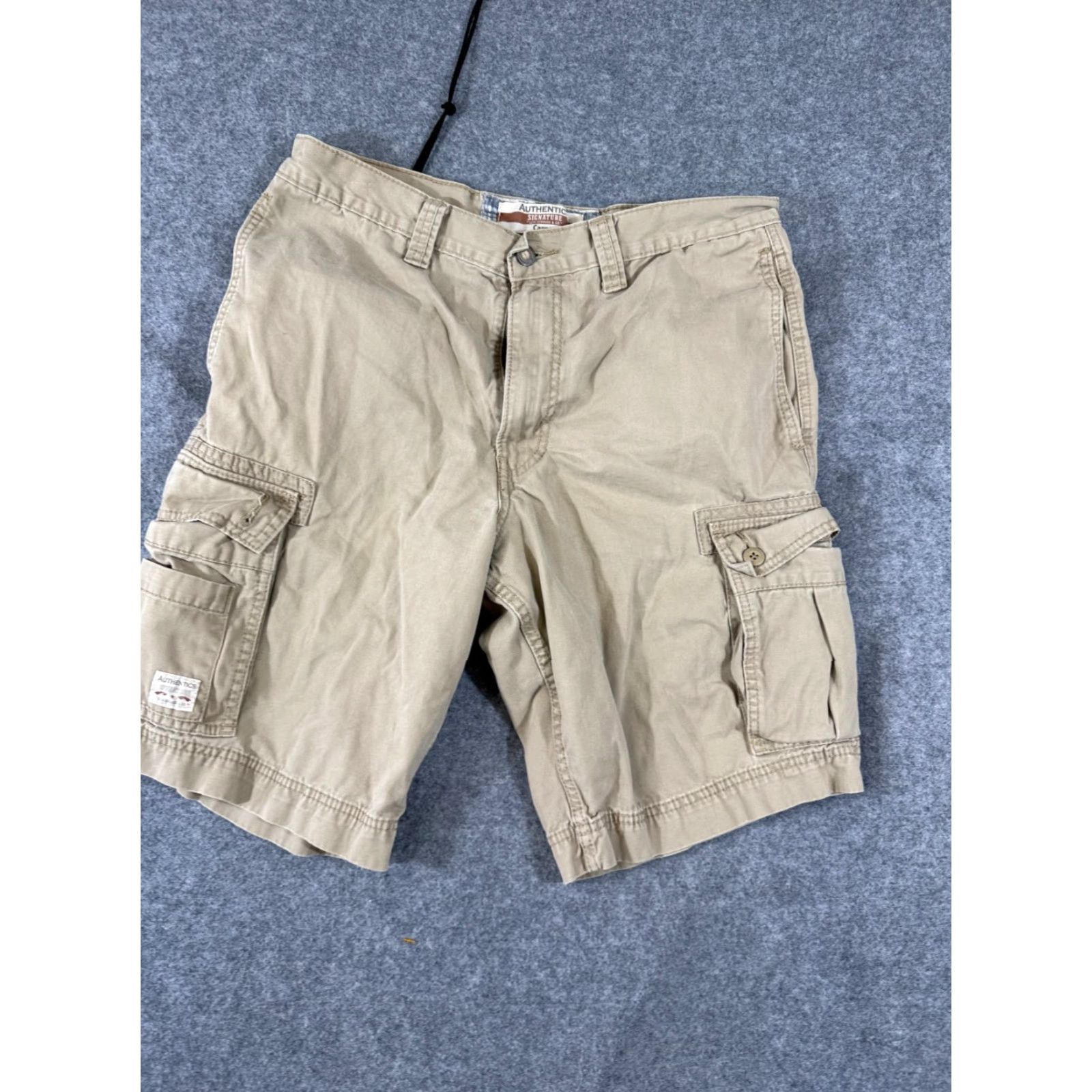 Levi's Levi's Cargo Shorts Mens W33 Khaki Beige Utility Pockets Outdoor Size US 33 - 3 Thumbnail