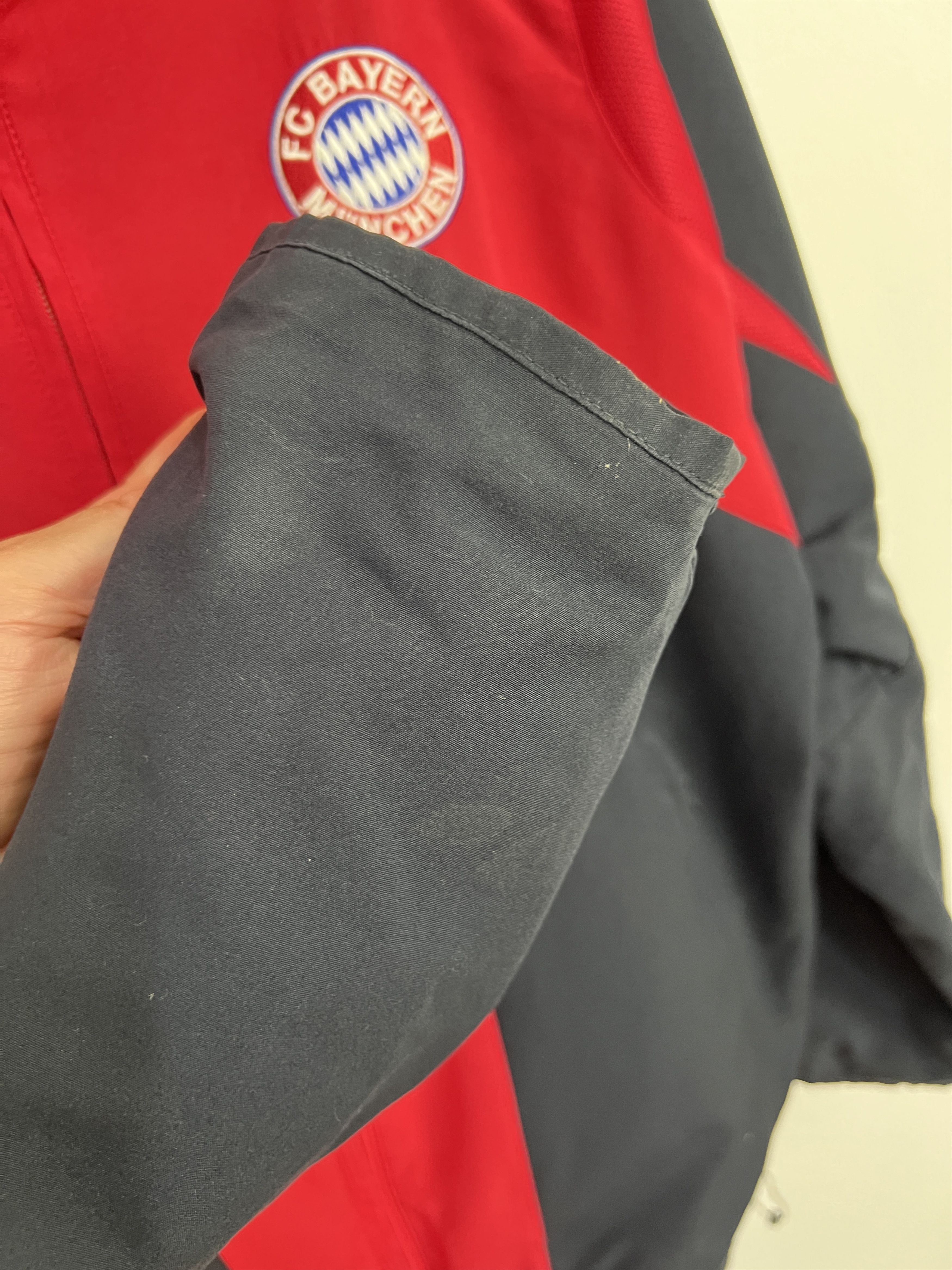 Adidas Vintage Adidas Bayern Munich Football Jacket Soccer Size US M / EU 48-50 / 2 - 9 Thumbnail