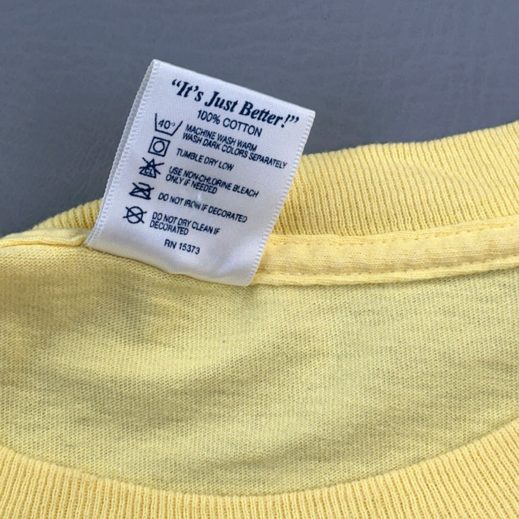 Delta VINTAGE Delta Pro Weight Shirt Mens XL Yellow Half Moon Cay Sun Moon Graphic Tee Size US XL / EU 56 / 4 - 7 Thumbnail