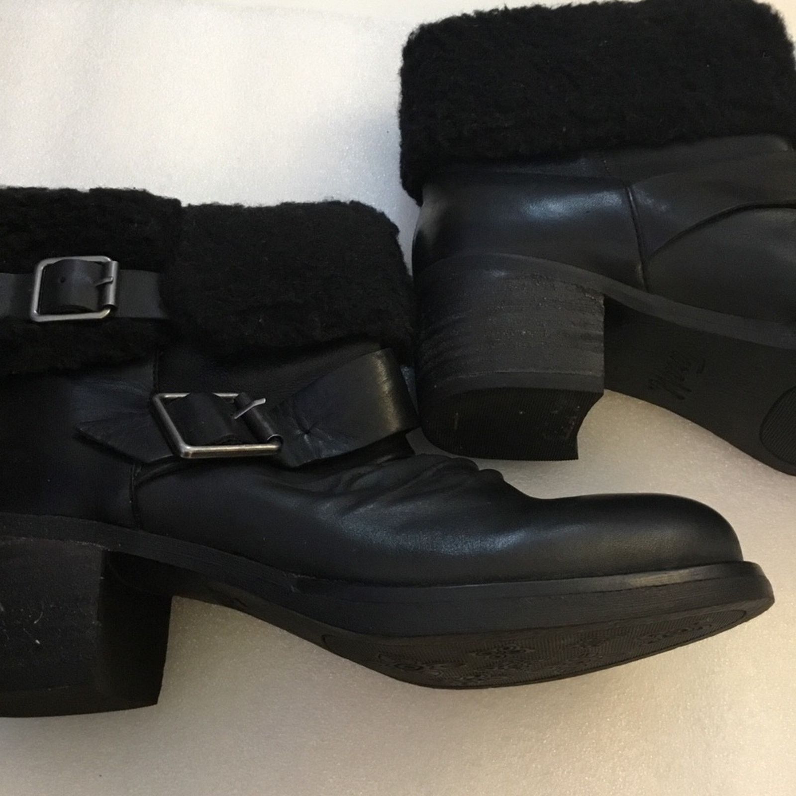 Other Tara M. Black Fur Booties Size US 7 / EU 40 - 6 Thumbnail