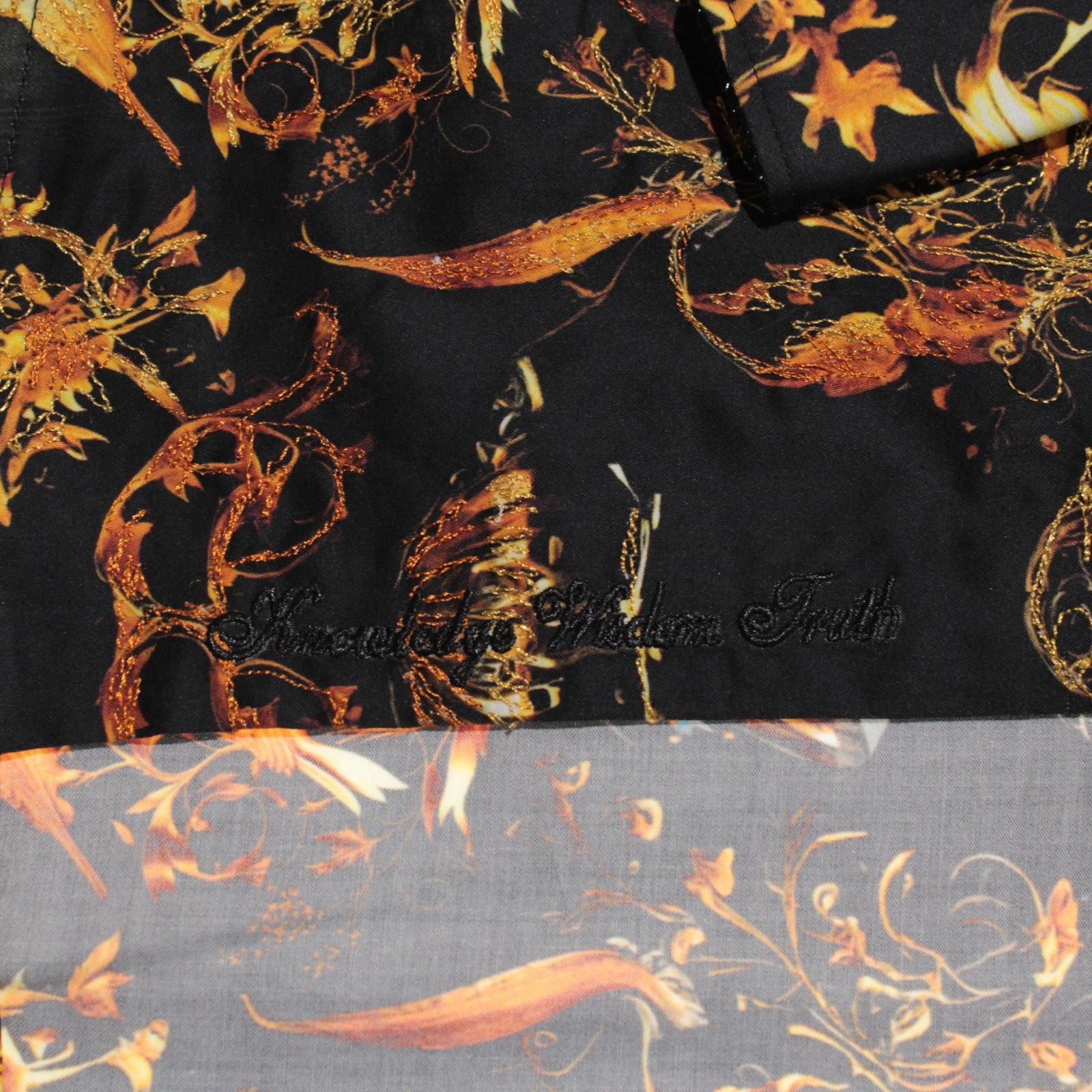 Robert Graham Robert Graham New with tags Shirt Size M US In Black Size US M / EU 48-50 / 2 - 7 Thumbnail