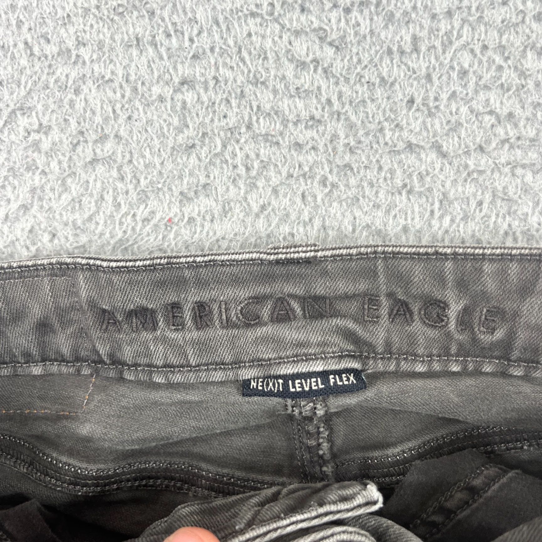 American Eagle Outfitters VINTAGE American Eagle Outfitters Bermuda Shorts Denim Mens Size 26 Green Distressed Flat Front Casual 90s? Size US 26 / EU 42 - 5 Thumbnail