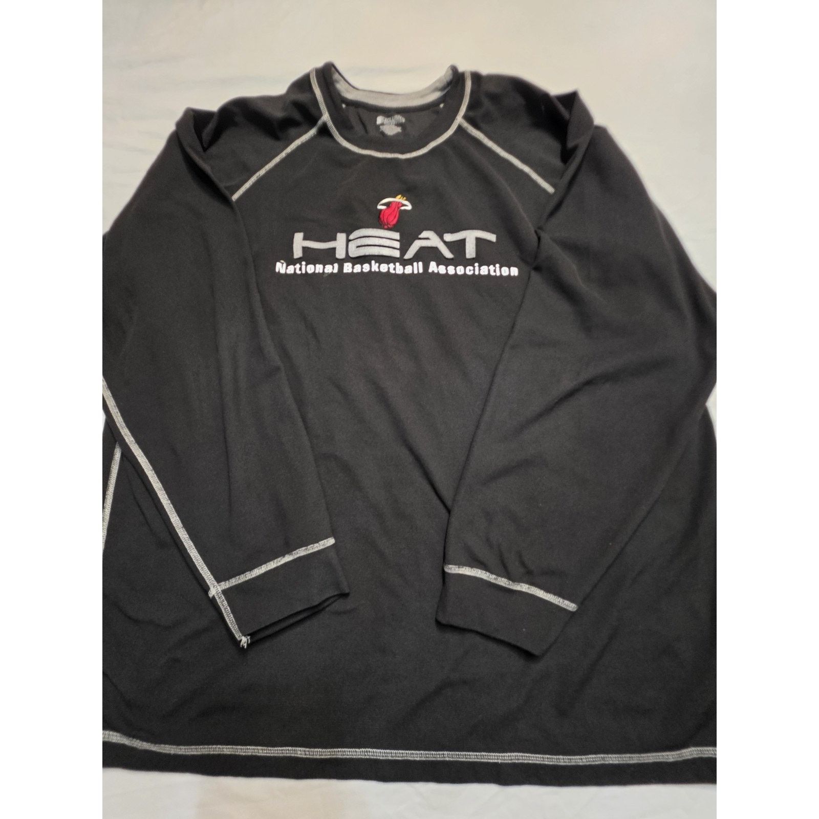 Other Miami Heat Men's Size Xl Long sleeve Black Shirt Size US XL / EU 56 / 4 - 2 Thumbnail