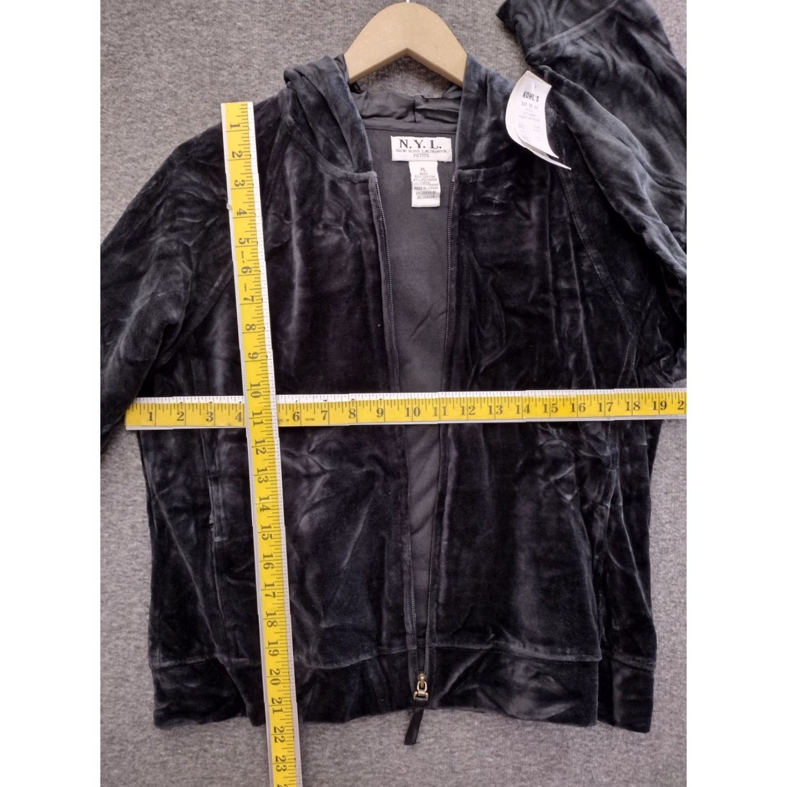 Velour N.Y.L. New York Laundry Velour Full Zip Sweatshirt Women’s Long Sleeve Hoodie PL Black Velour Full Zip Pockets 90s Modern Womens Size L / US 10 / IT 46 - 5 Thumbnail