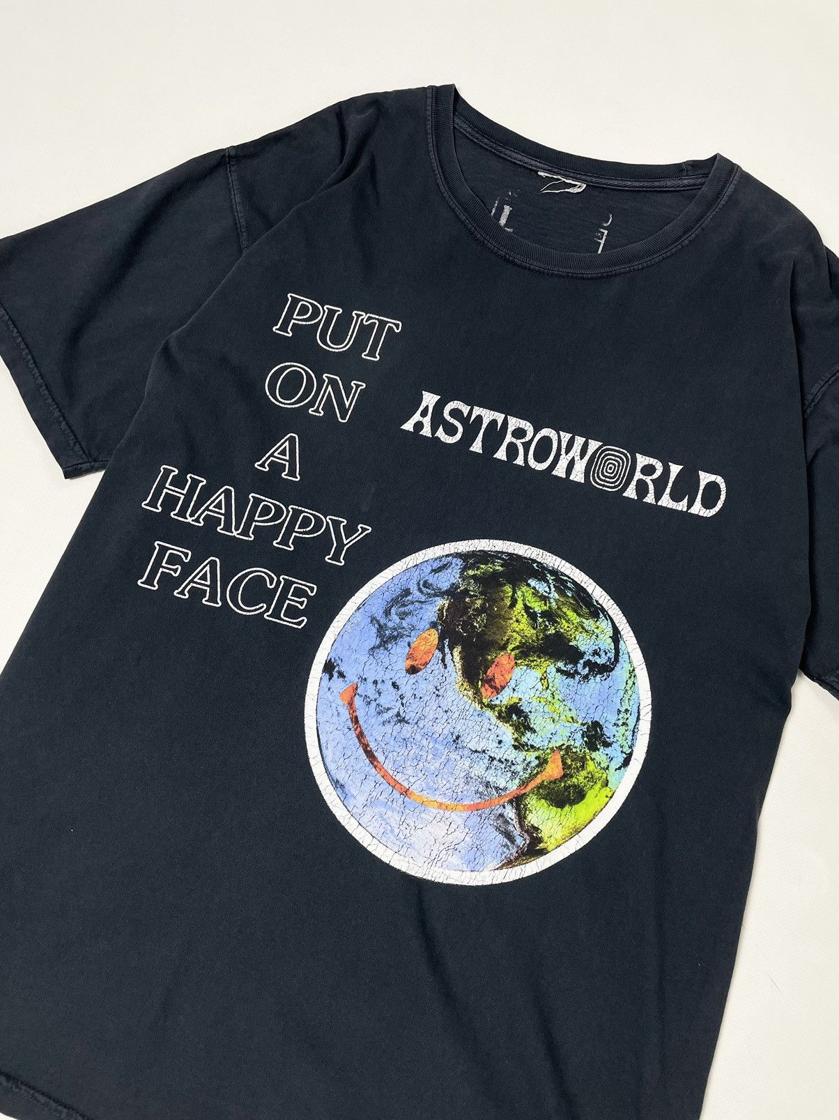 Travis Scott ASTROWORLD 🌎 Travis Scott tour merch tee sicko mode t shirt Size US XL / EU 56 / 4 - 6 Thumbnail