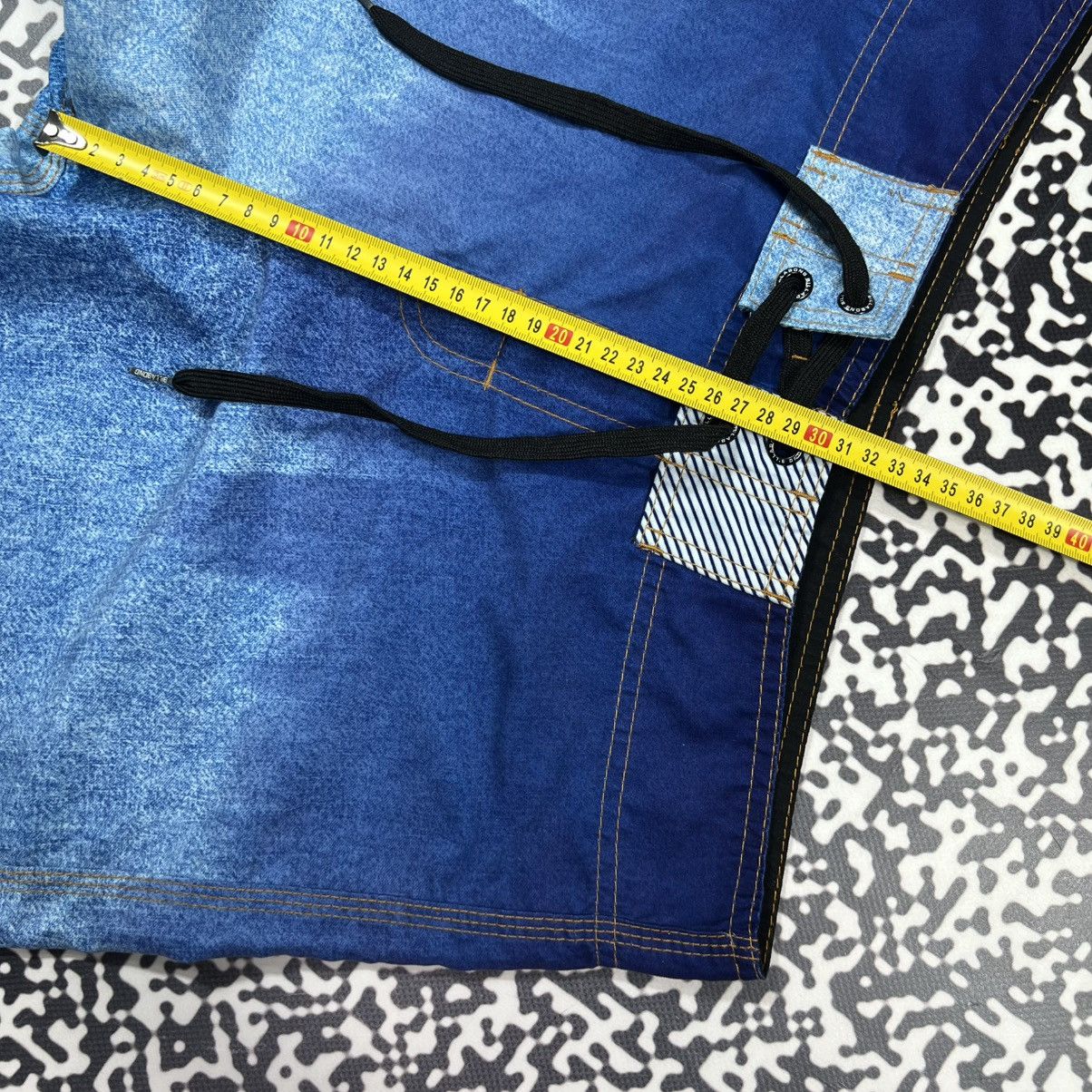 Billabong Vintage Y2K Billabong Wave Print Surf Retro Style Shorts Size US 32 / EU 48 - 18 Thumbnail