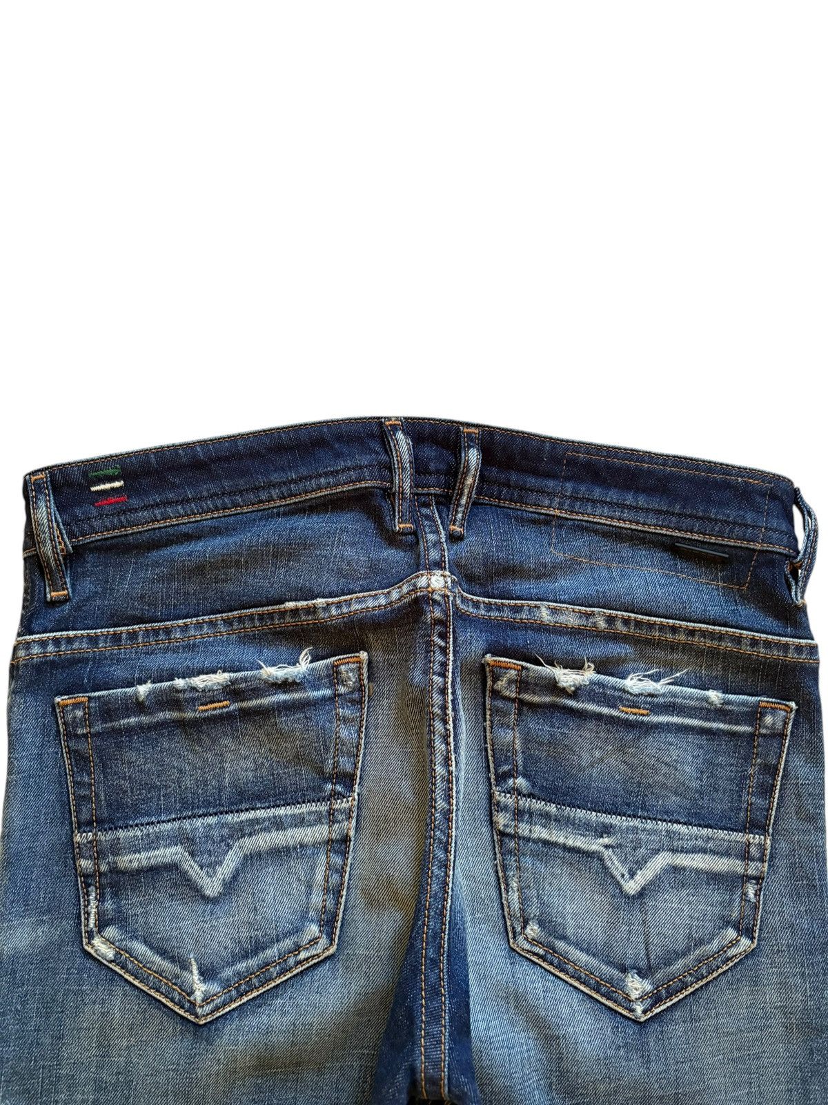 Diesel × Diesel Black Gold Vintage Italy Diesel Thommer Faded Rusty Wash Distress Jeans Size US 32 / EU 48 - 8 Thumbnail
