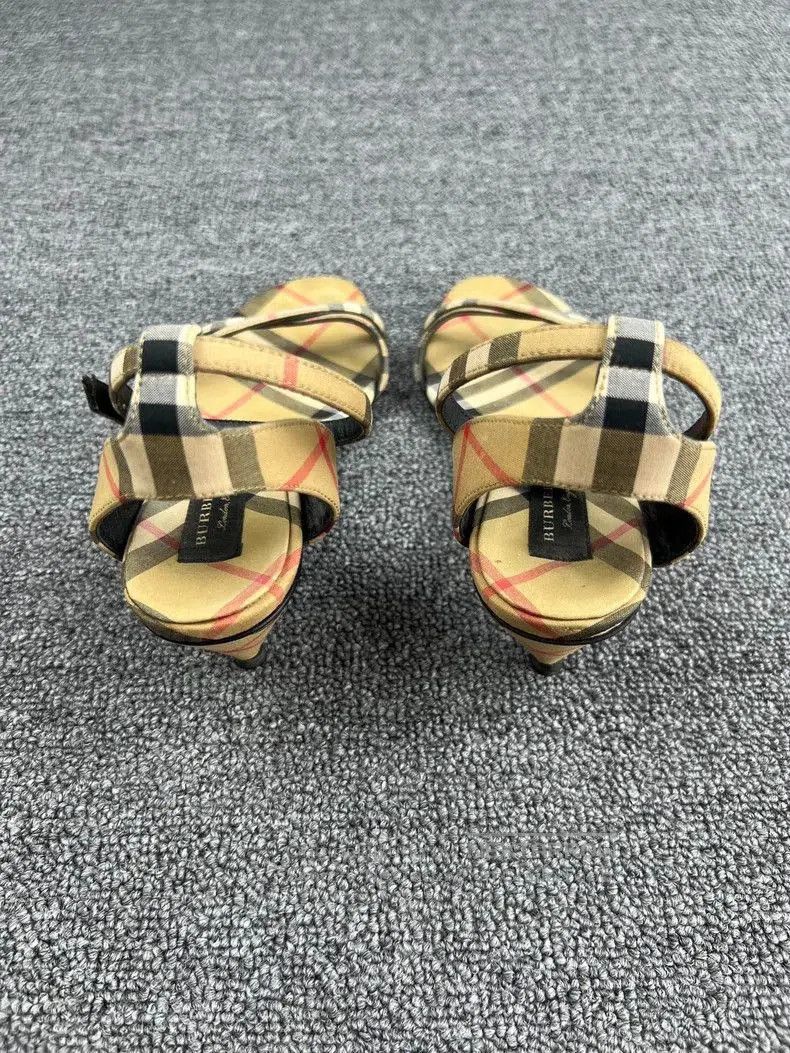 Burberry Burberry Classic Check Pattern Sandals. Size US 5 / EU 37 - 4 Thumbnail