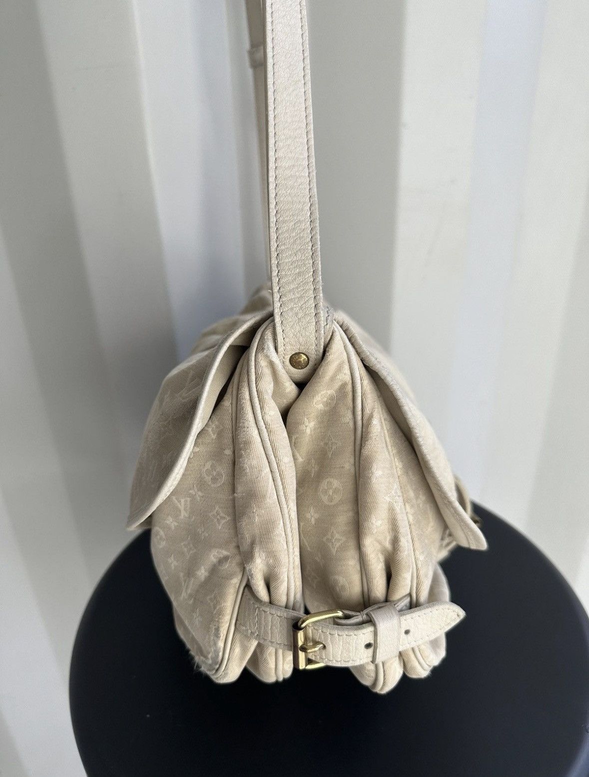 Louis Vuitton Mini Lin Monogram Messenger Bag Size ONE SIZE - 4 Thumbnail