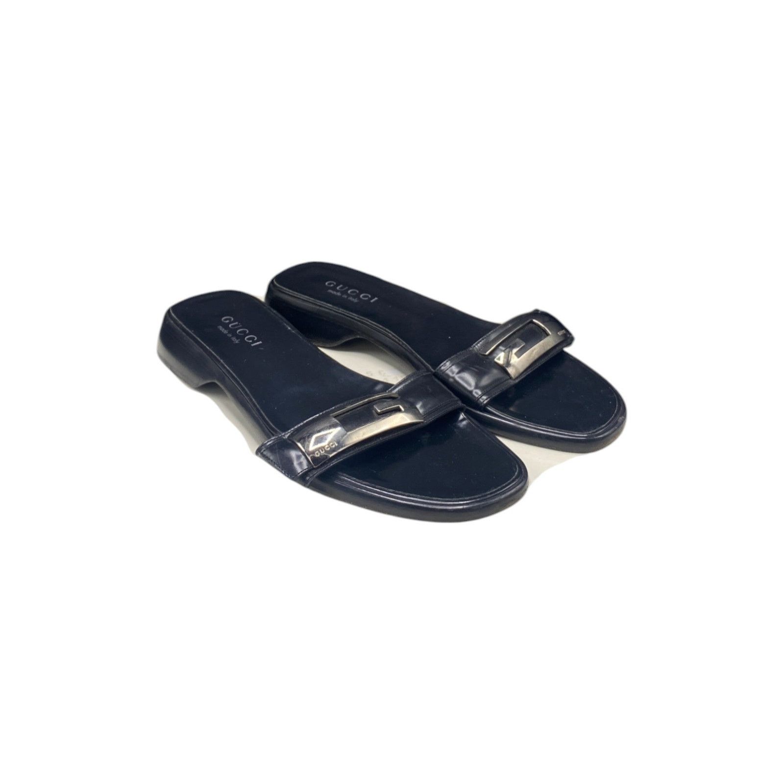 サンダル・ミュール Gucci Black Leather Signoria Thong Sandals GUCCI Gucci Signoria thong sandal | REVERSIBLE