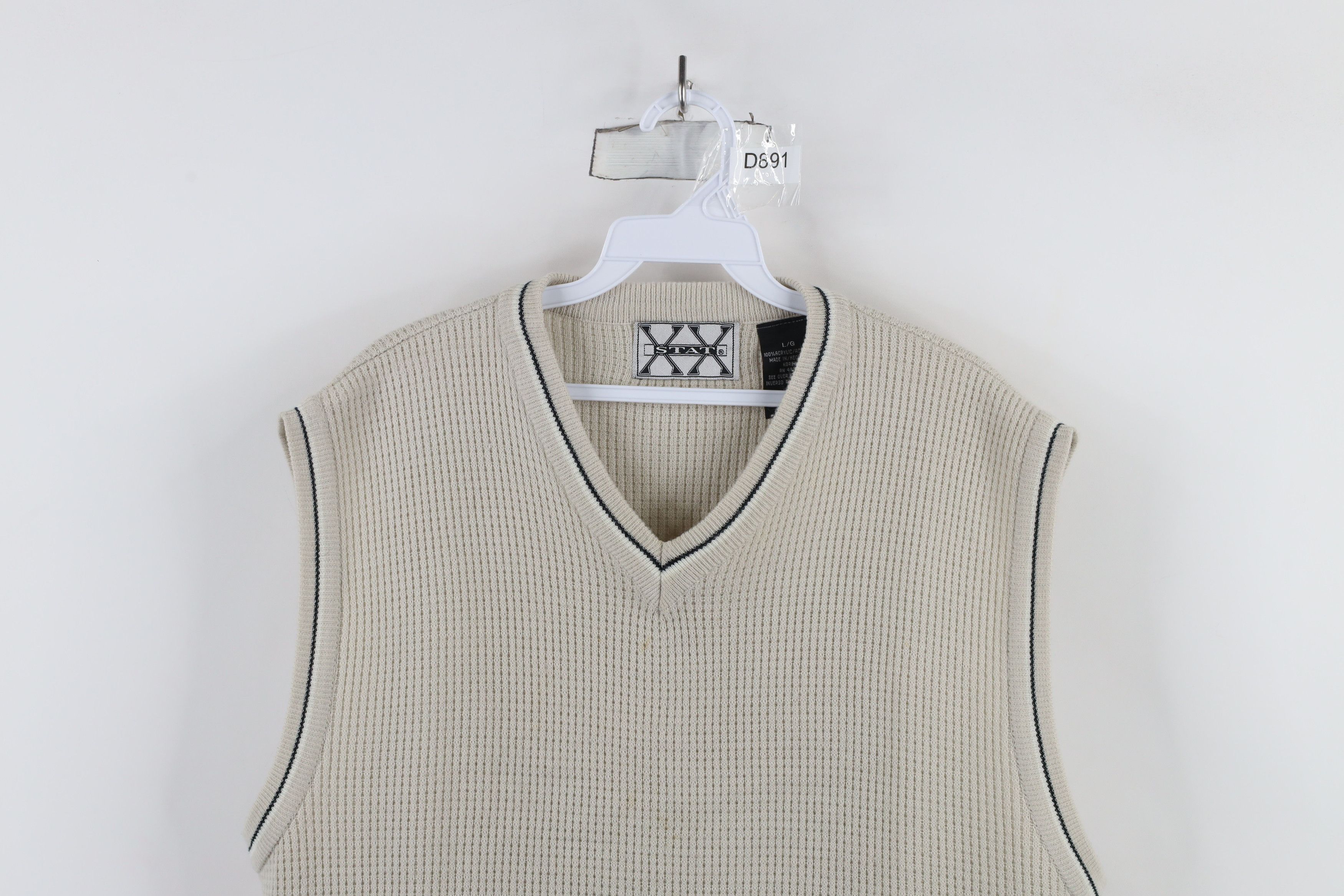 Vintage Vintage 90s Streetwear Thermal Knit Sweater Vest Beige Size US L / EU 52-54 / 3 - 2 Thumbnail