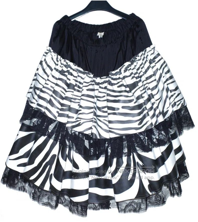 Comme des Garcons Comme Des Garcons size S Zebra Print Lace Skirt Size 23" - 1 Thumbnail