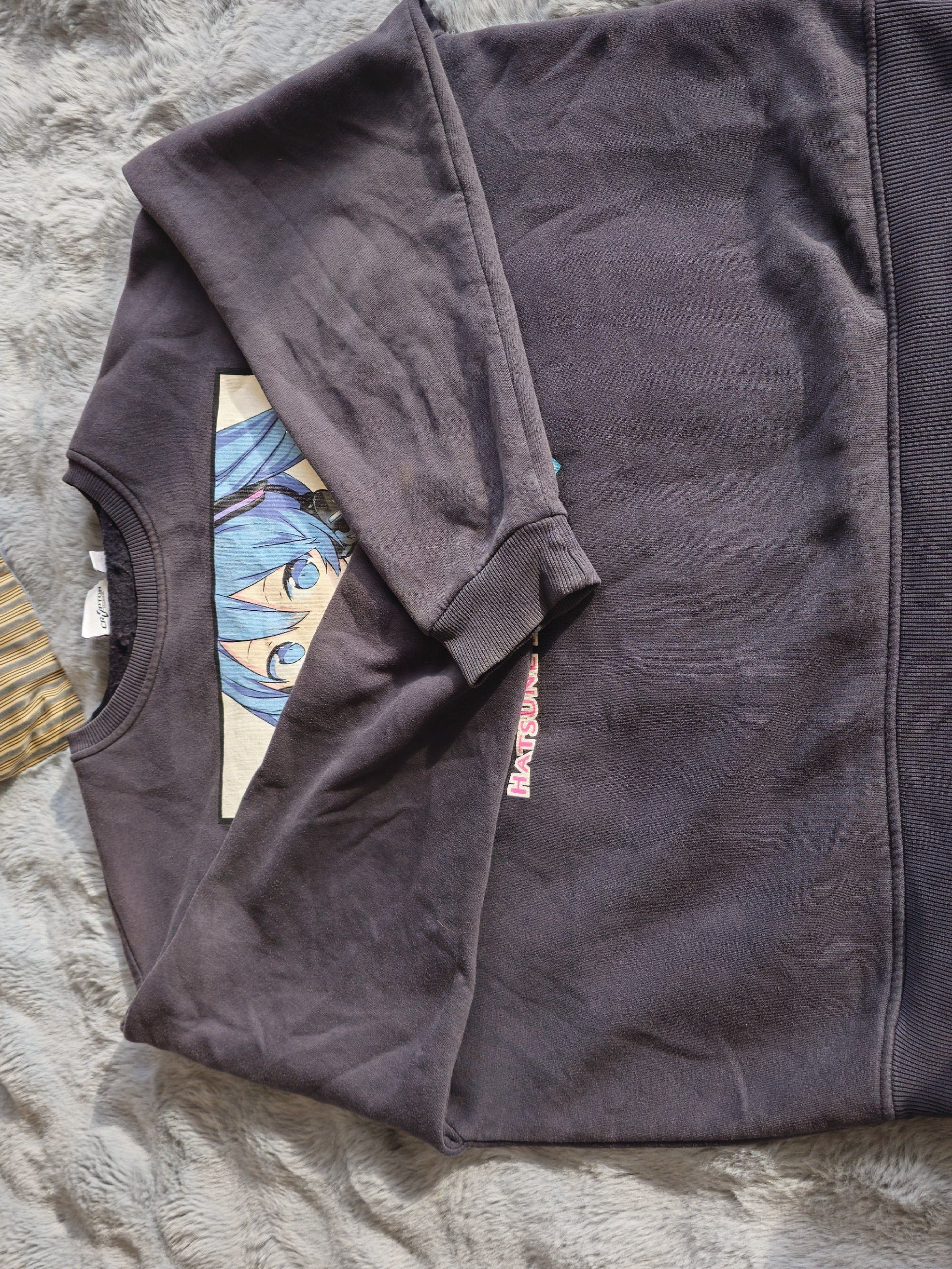 Other Cider sweatshirt featuring Hatsune Miku graphic print. Size US L / EU 52-54 / 3 - 2 Thumbnail