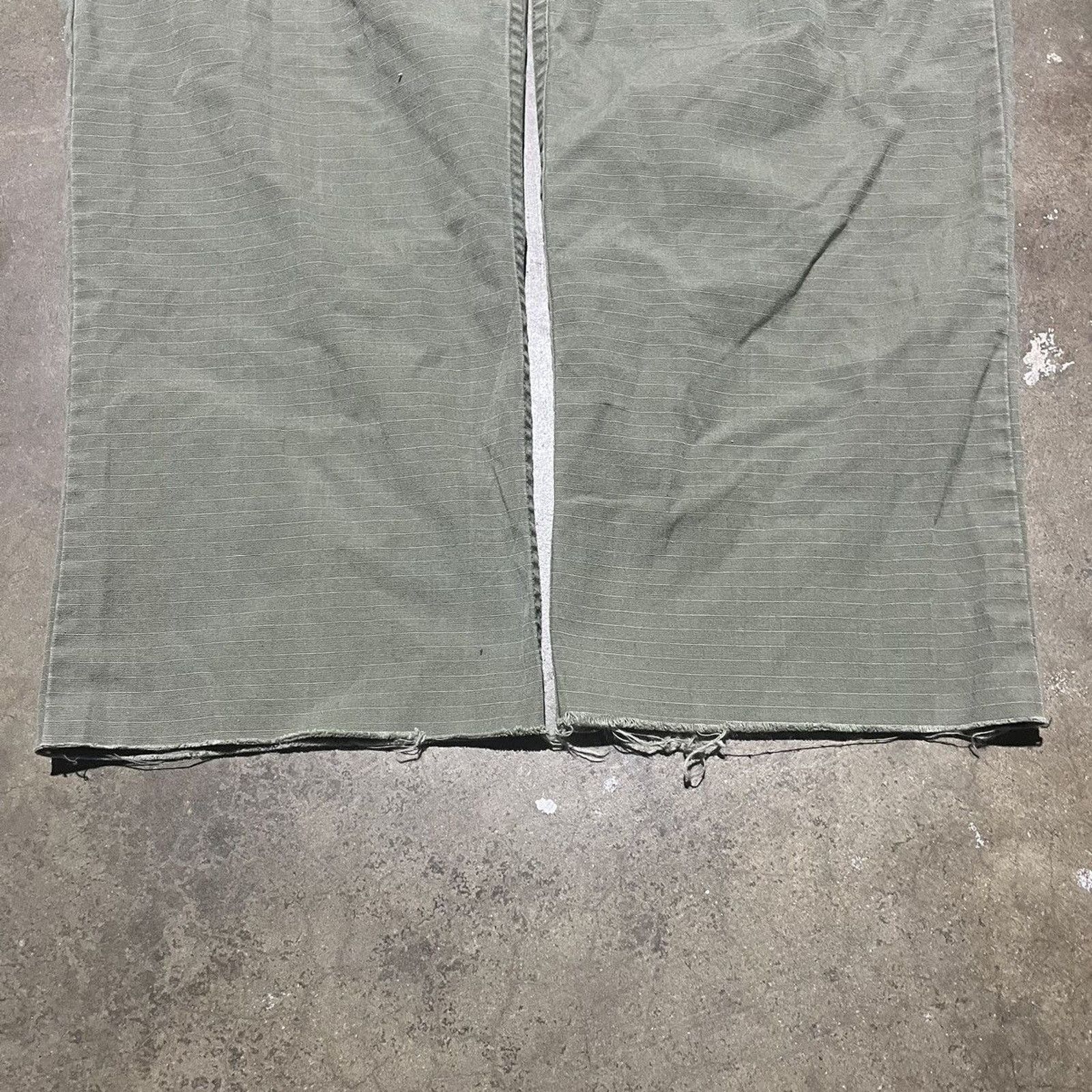 Vintage Vintage 60s US Army Green OG-107 Fatigue Pants 27x32 Size 27" / US 4 / IT 40 - 2 Thumbnail