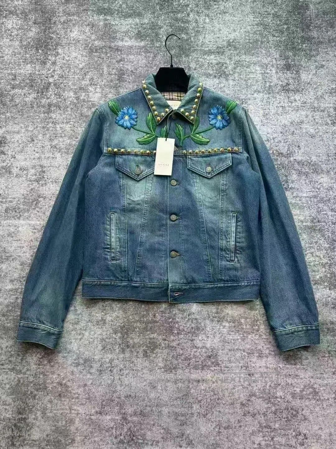 Gucci Gucci Rivet Butterfly Floral Embroidery Denim Jacket. Size US M / EU 48-50 / 2 - 1 Thumbnail