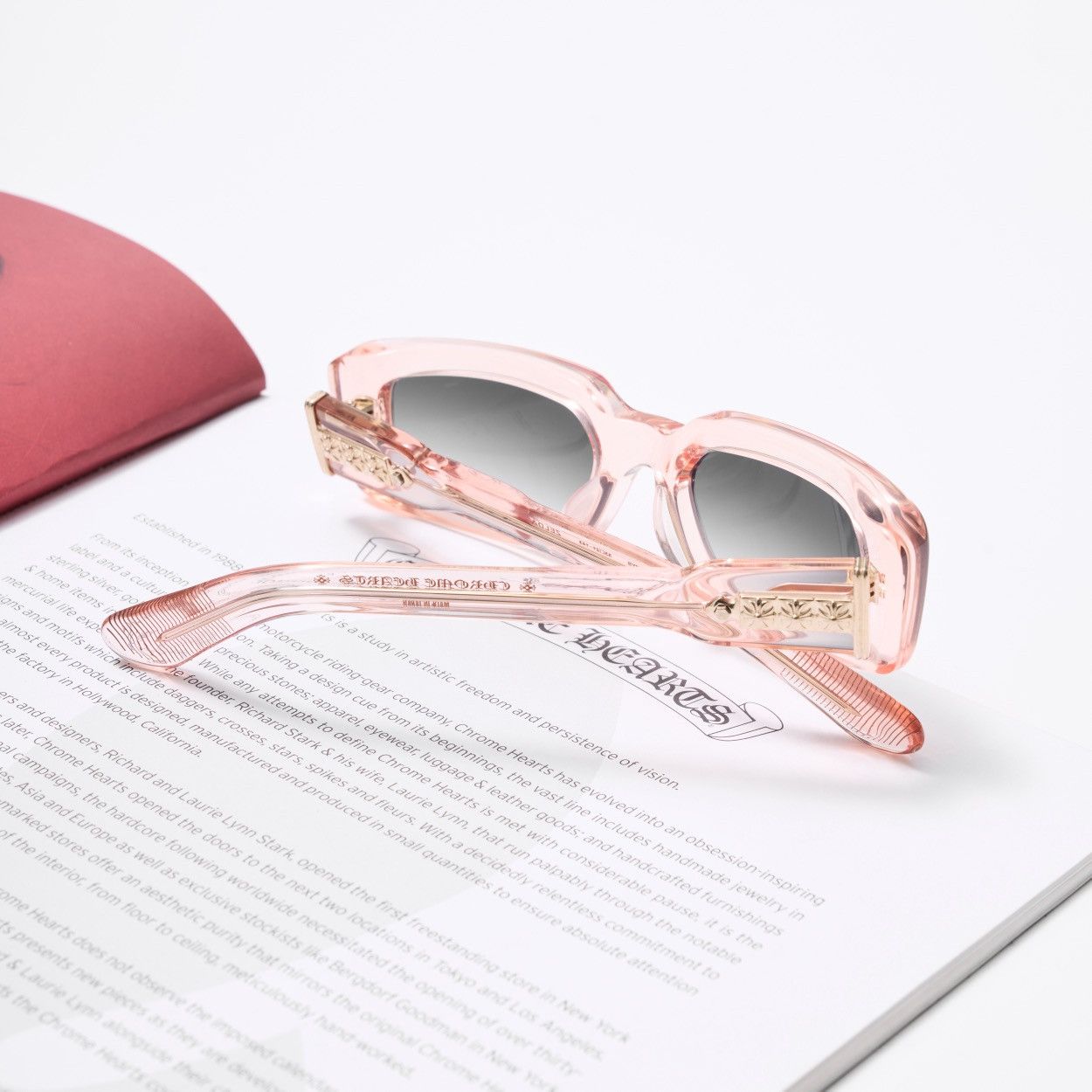 Chrome Hearts CHROME HEARTS ZELDA PINK CRYSTAL SUNGLASSES Size ONE SIZE - 7 Thumbnail