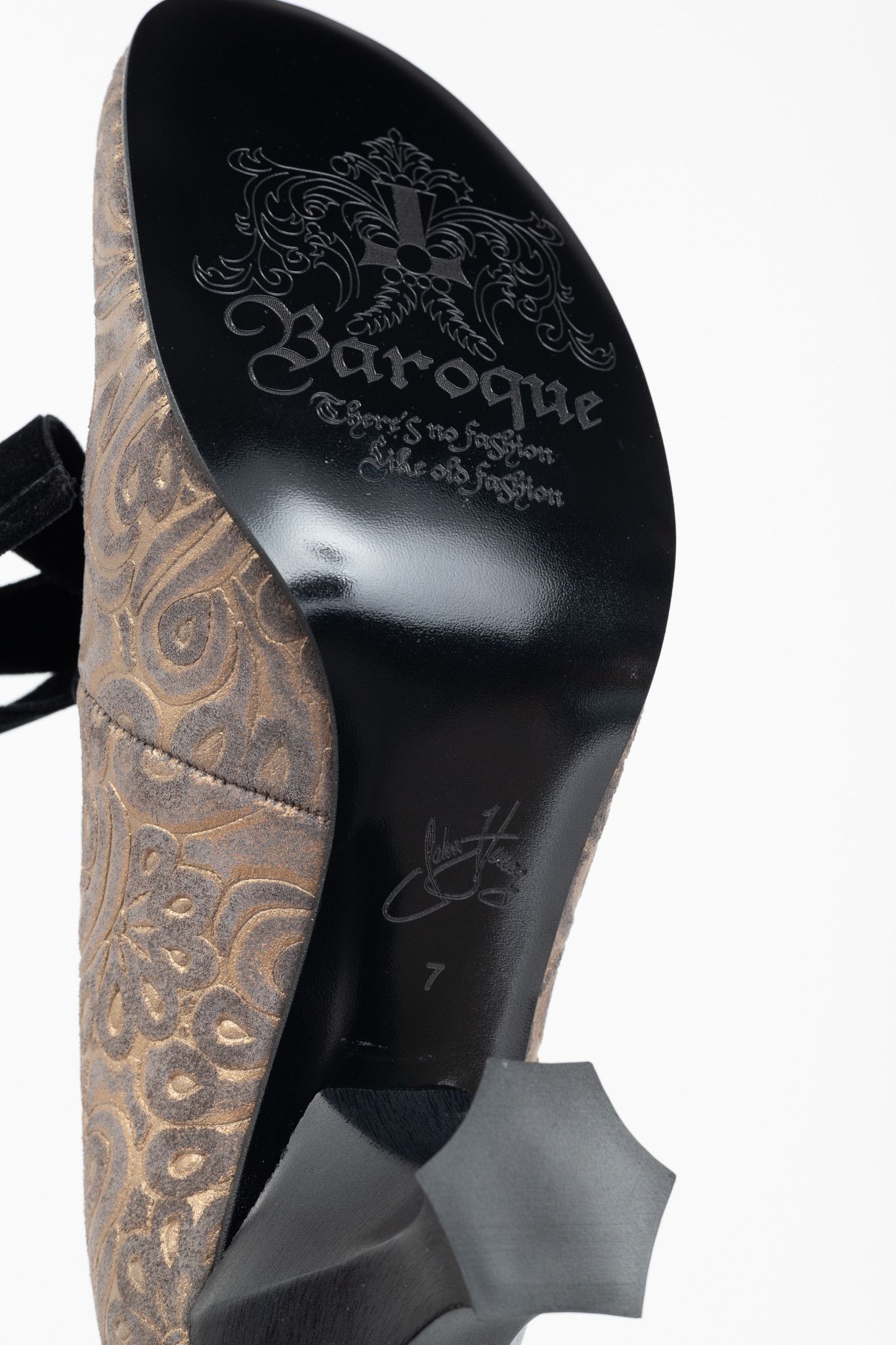 John Fluevog John Fluevog Elisabetta "Black & Gold" Floral Brocade Heels Size US 7 / IT 37 - 5 Thumbnail