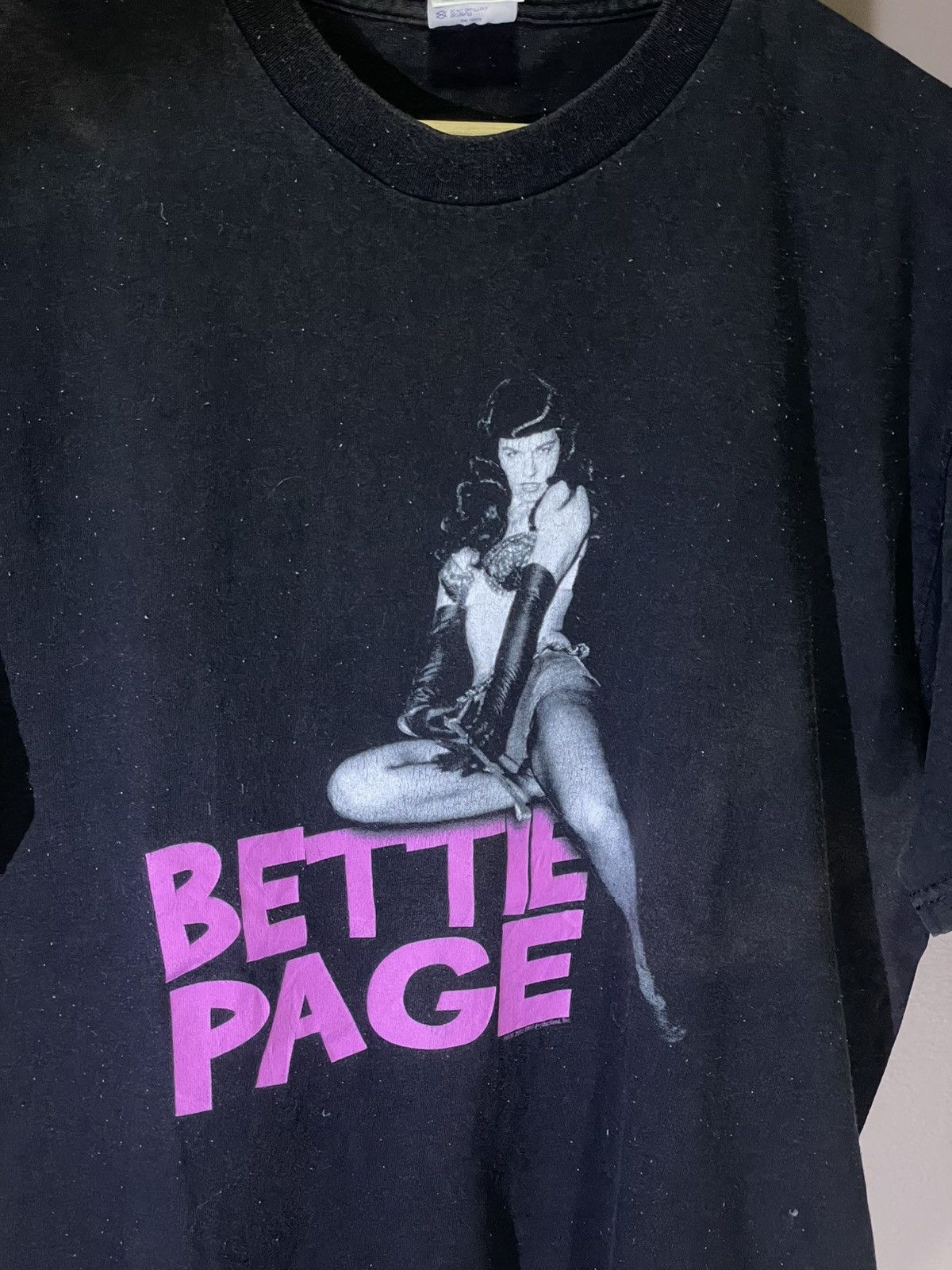 Delta Bettie Page Vintage Tee Size US XL / EU 56 / 4 - 2 Thumbnail