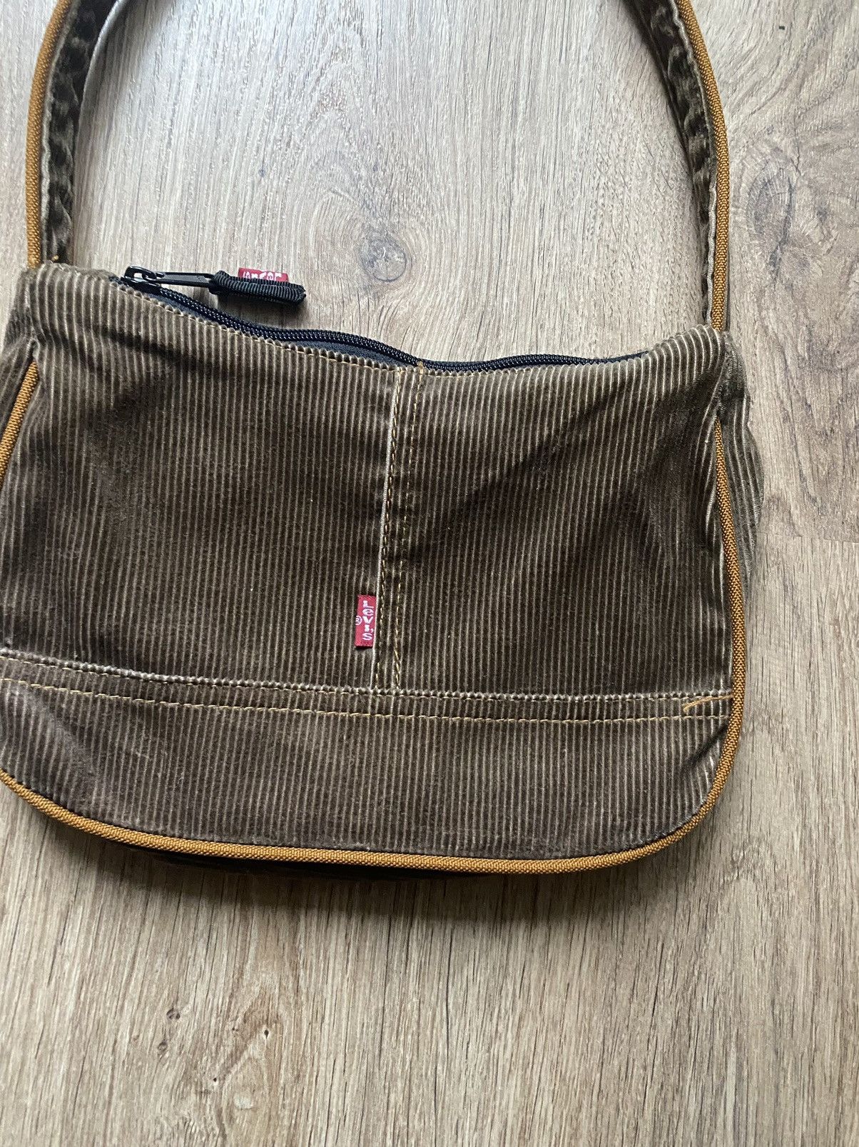Handmade × Levi's Vintage Levis Y2K velvet brown custom hand made handle bag👜 Size ONE SIZE - 2 Thumbnail